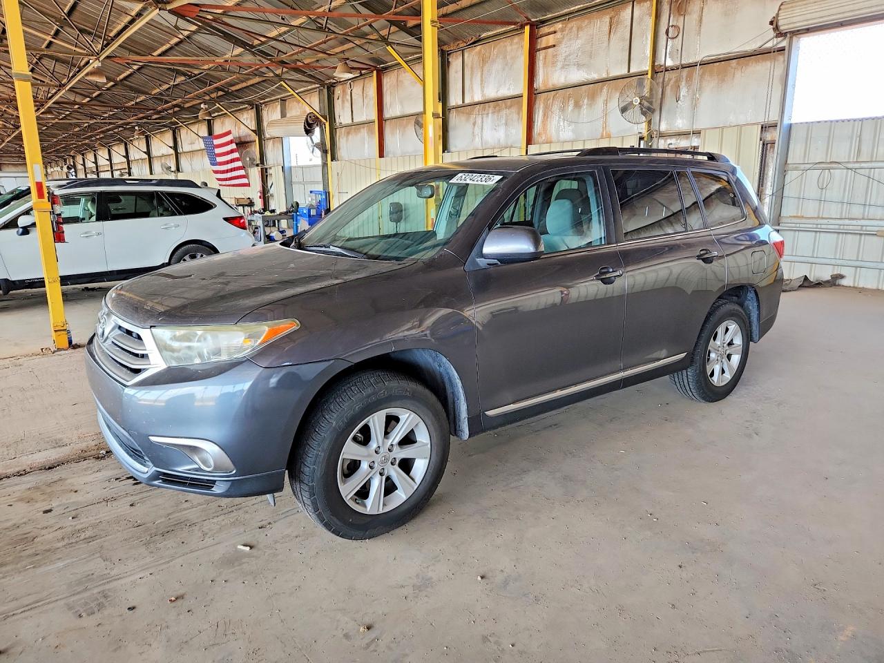 2012 Toyota Highlander Base Серый vin: 5TDBK3EH1CS162580