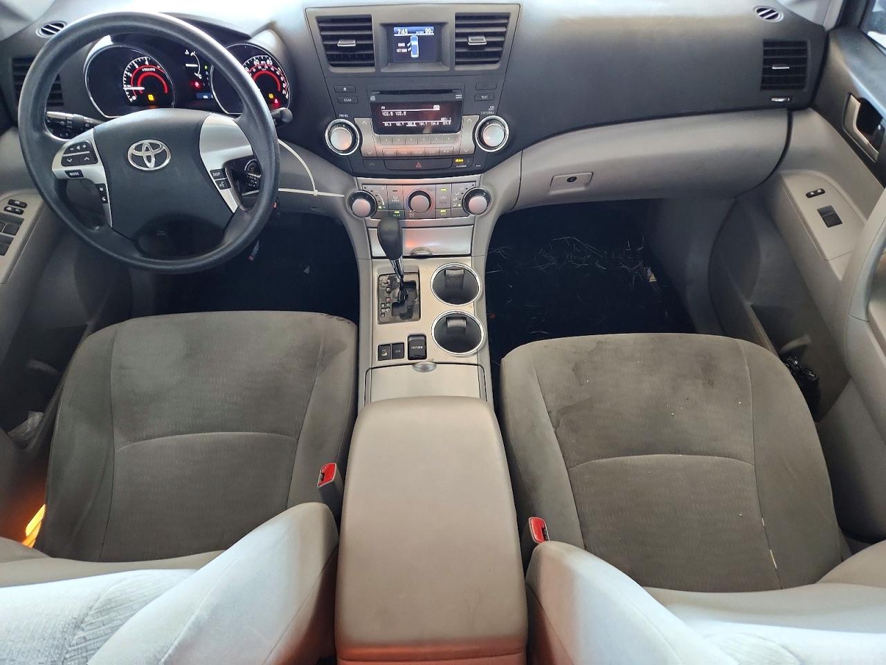 2012 Toyota Highlander Base Серый vin: 5TDBK3EH1CS162580