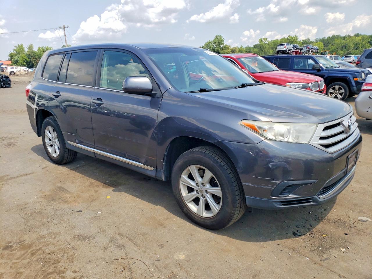 2013 Toyota Highlander Base Gray vin: 5TDBK3EH1DS178814