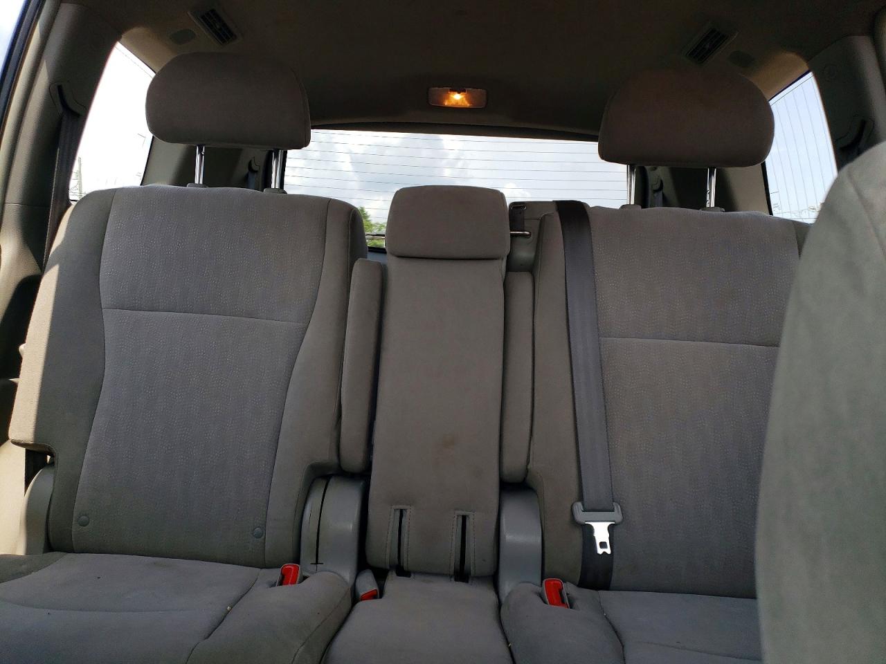 2013 Toyota Highlander Base Gray vin: 5TDBK3EH1DS178814