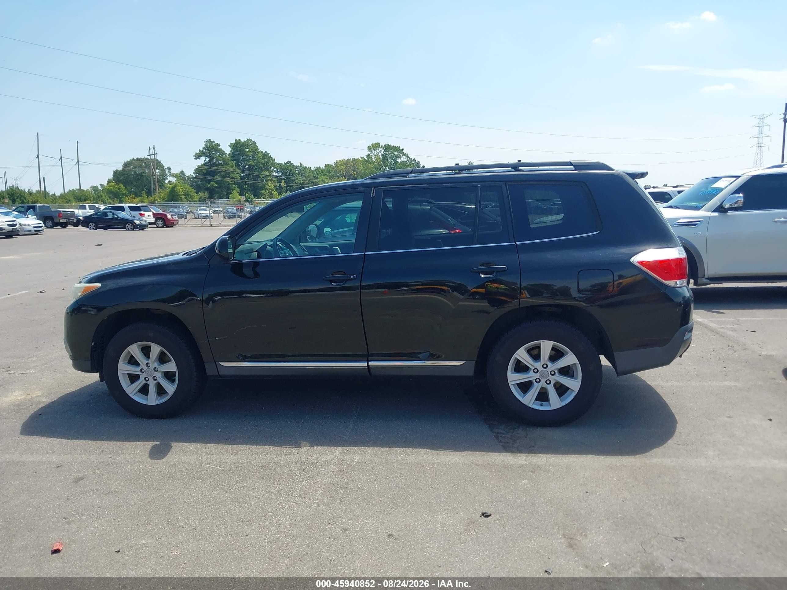 2013 Toyota Highlander Base Plus V6 Black vin: 5TDBK3EH1DS182703