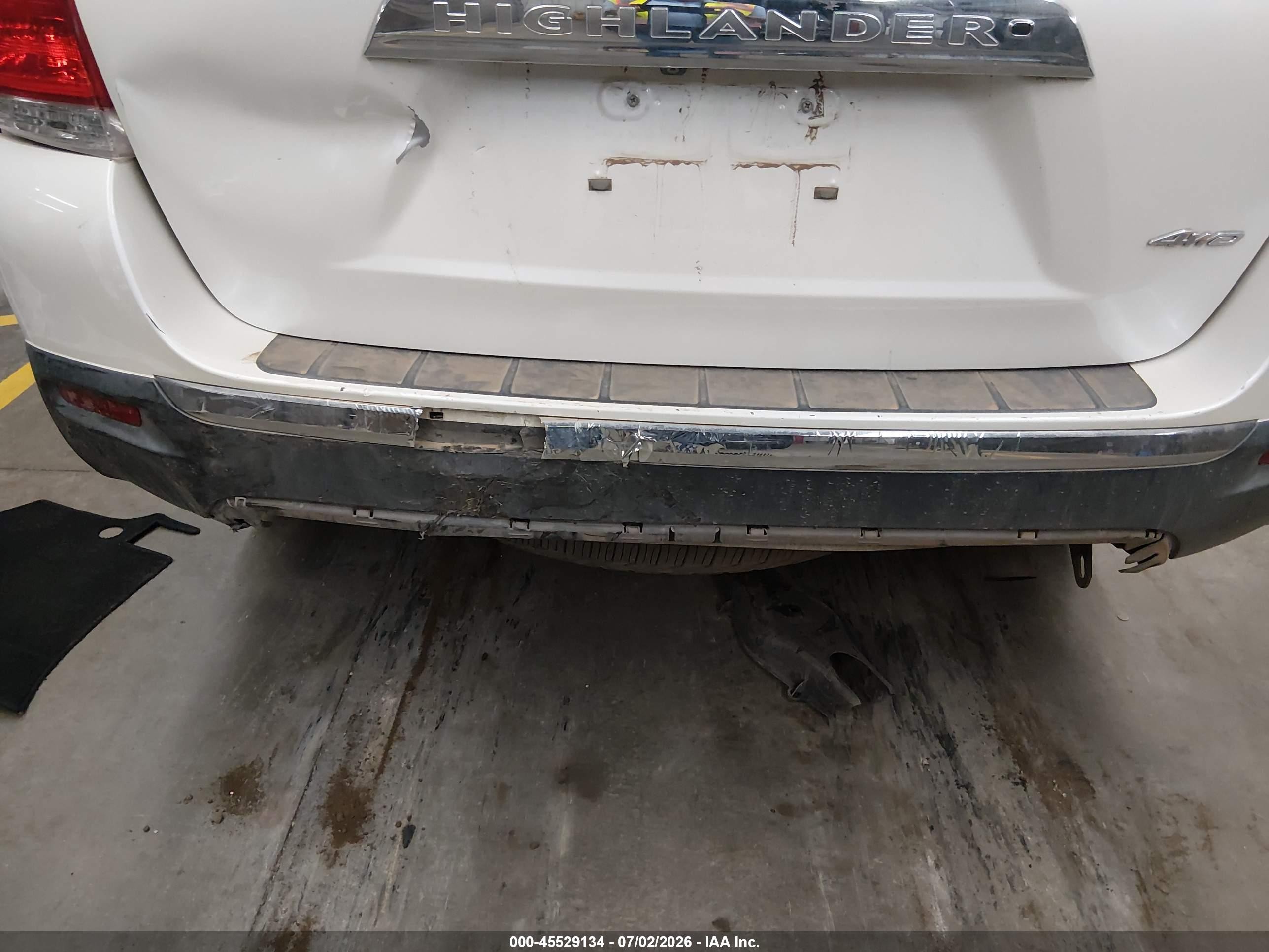 2013 Toyota Highlander Se V6 Cream vin: 5TDBK3EH1DS194964