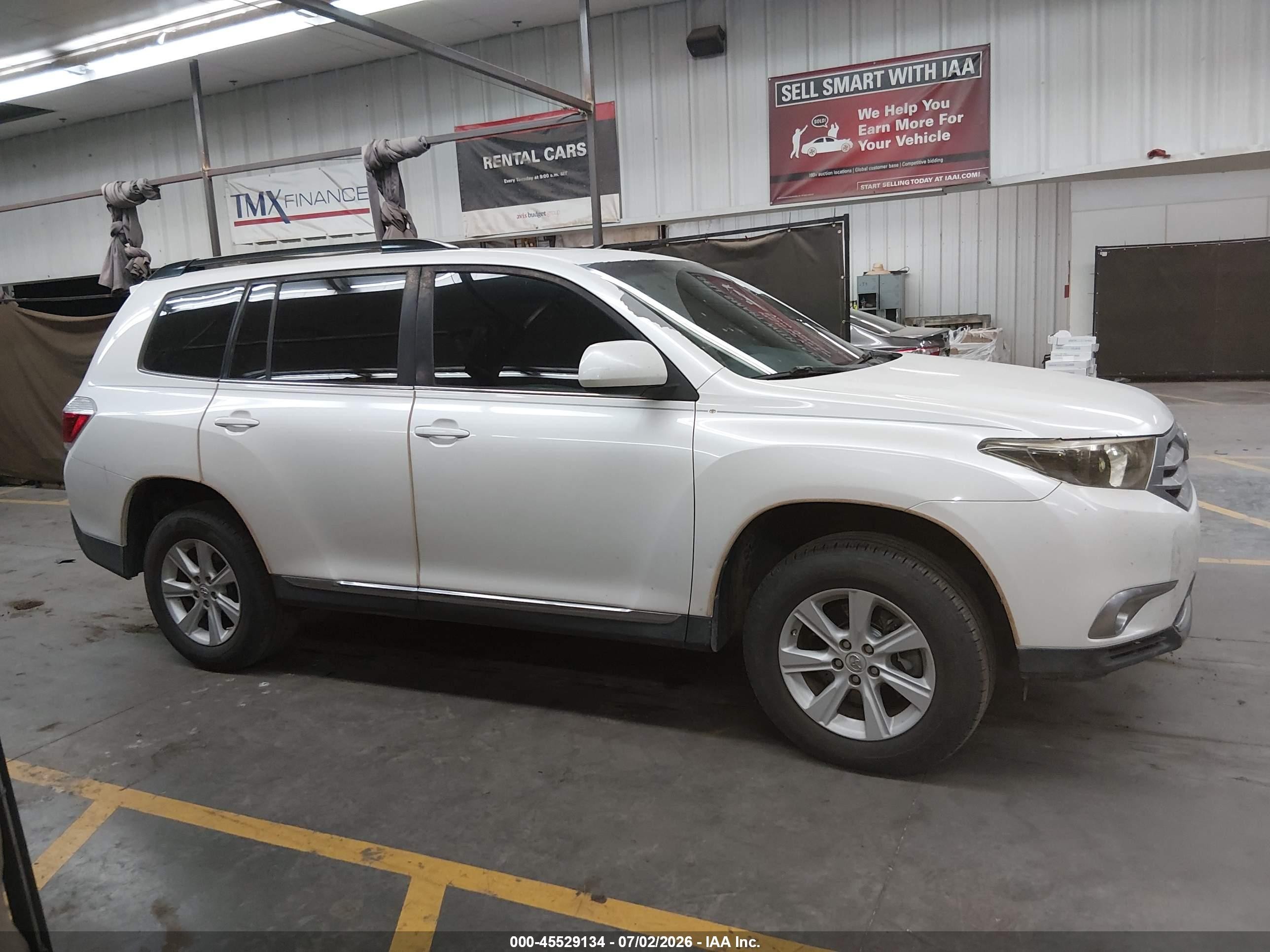 2013 Toyota Highlander Se V6 Cream vin: 5TDBK3EH1DS194964