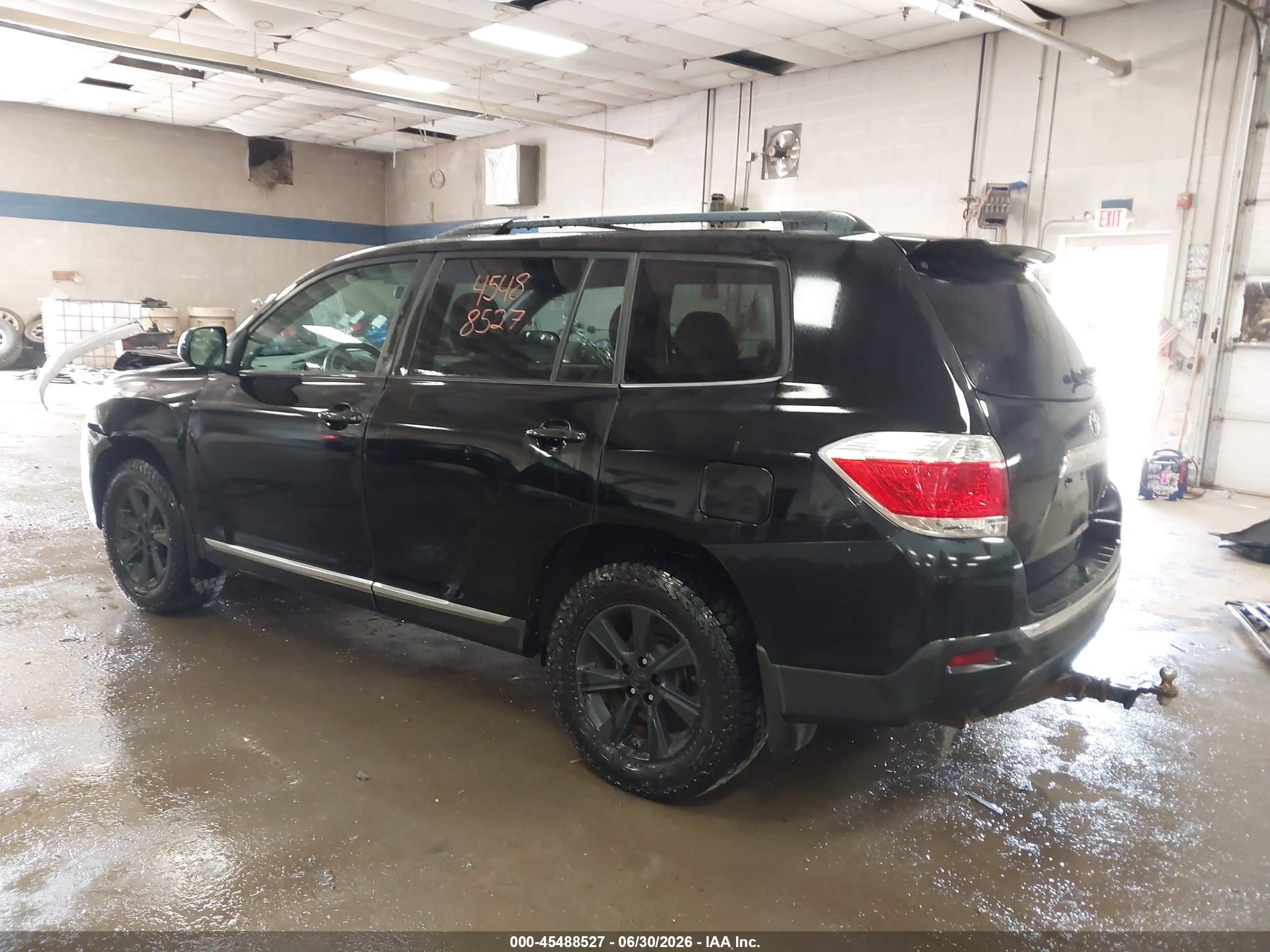 2013 Toyota Highlander Base Plus V6 Black vin: 5TDBK3EH1DS203758