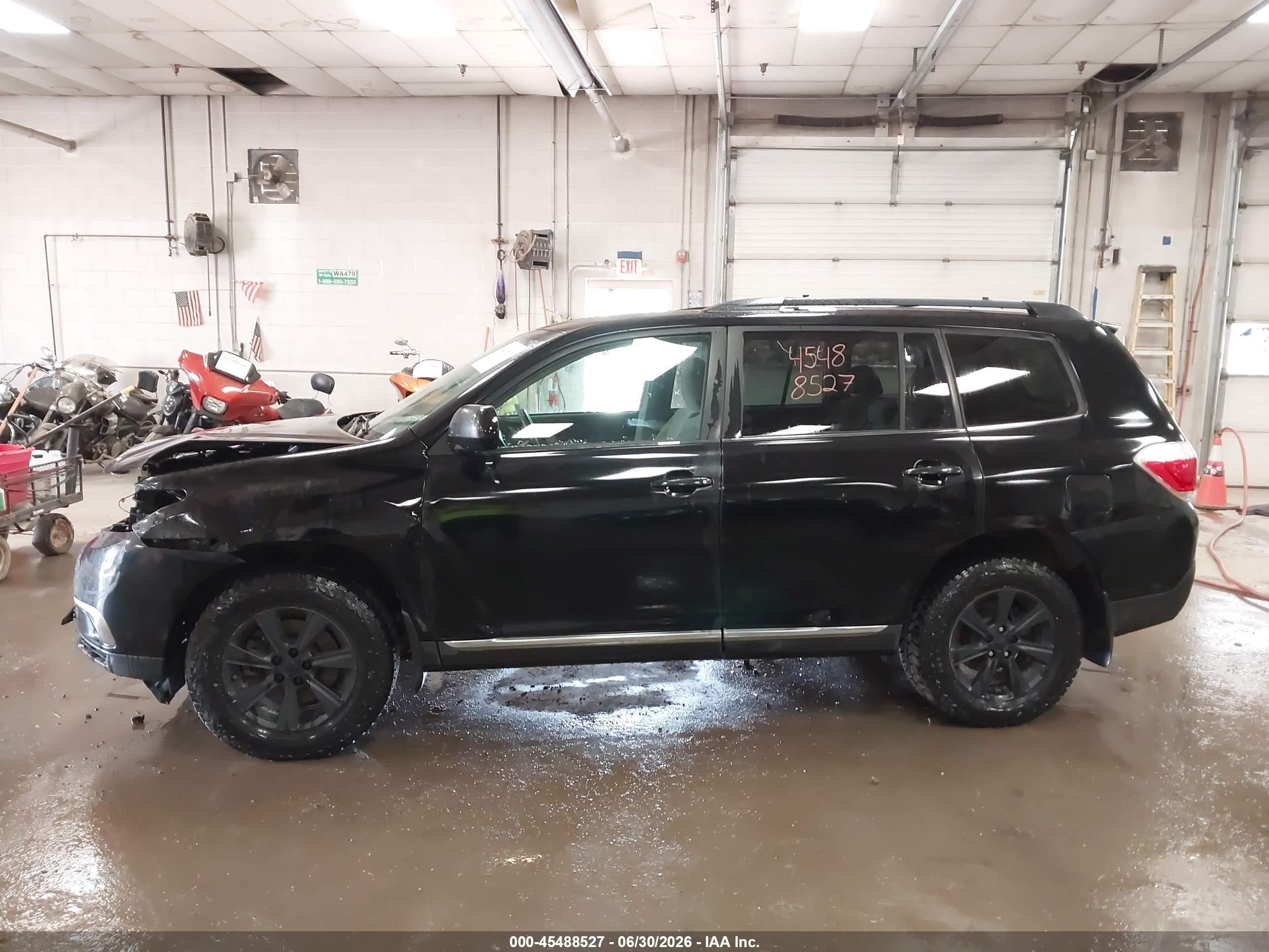 2013 Toyota Highlander Base Plus V6 Black vin: 5TDBK3EH1DS203758