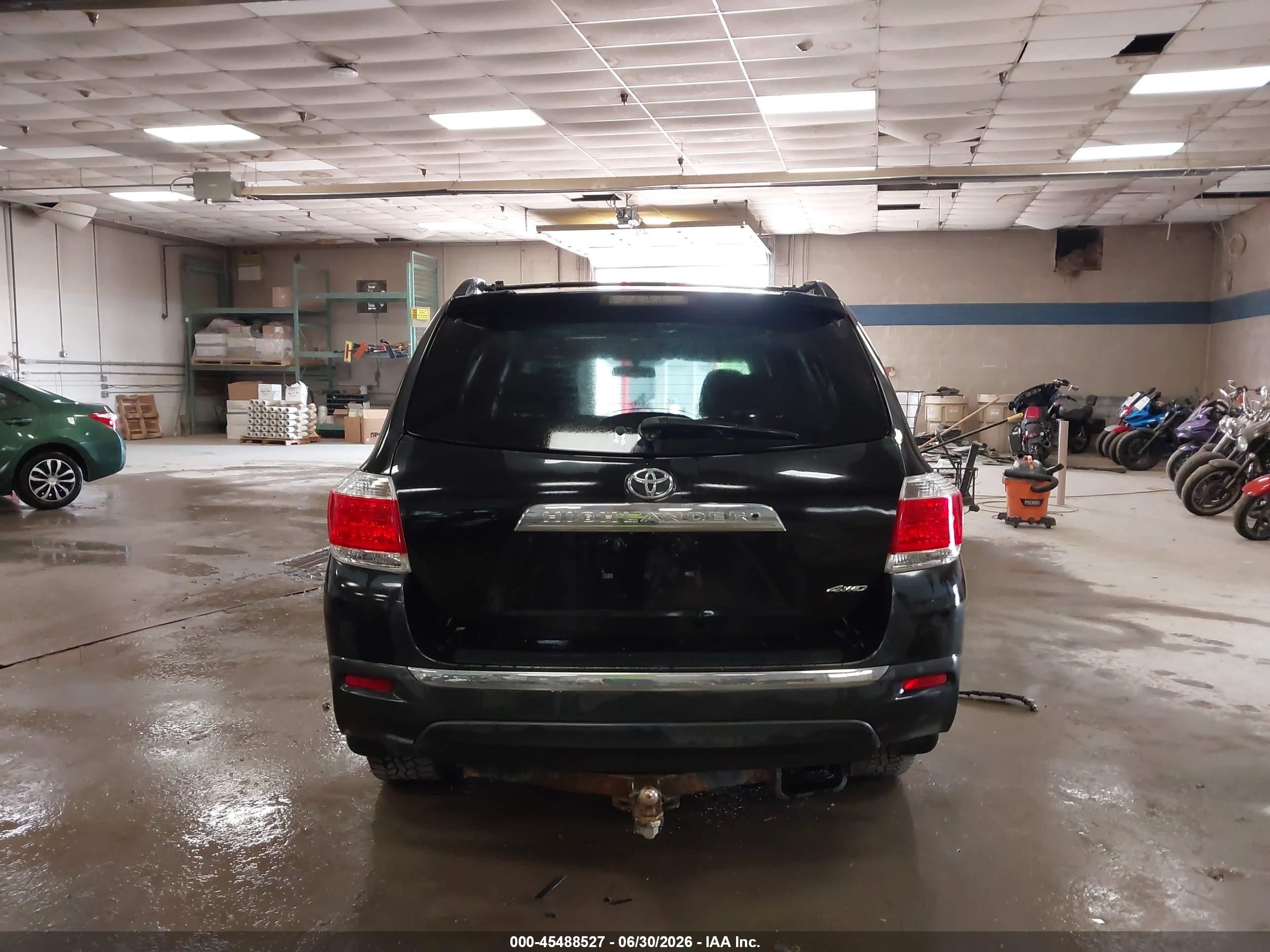 2013 Toyota Highlander Base Plus V6 Black vin: 5TDBK3EH1DS203758