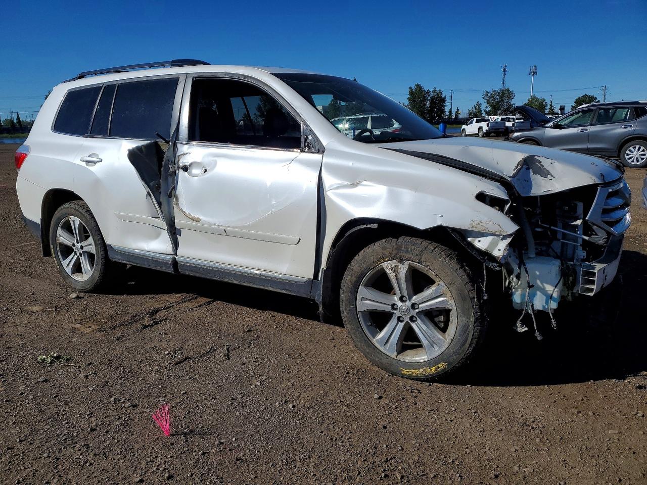 2013 Toyota Highlander Белый vin: 5TDBK3EH1DS207972