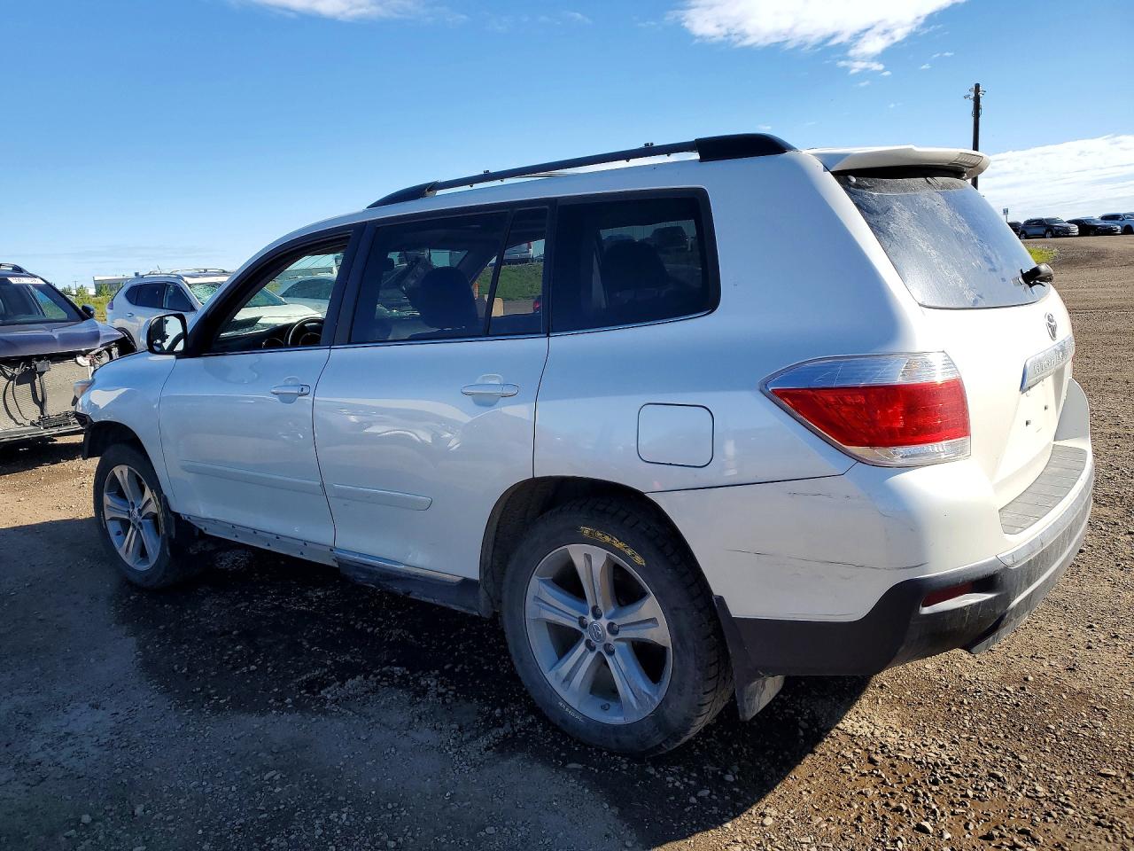 2013 Toyota Highlander Белый vin: 5TDBK3EH1DS207972