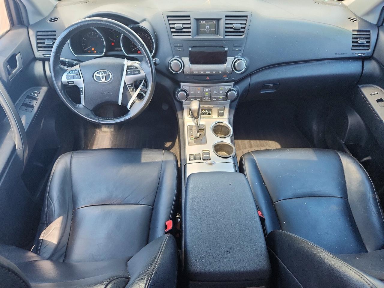 2013 Toyota Highlander Белый vin: 5TDBK3EH1DS207972