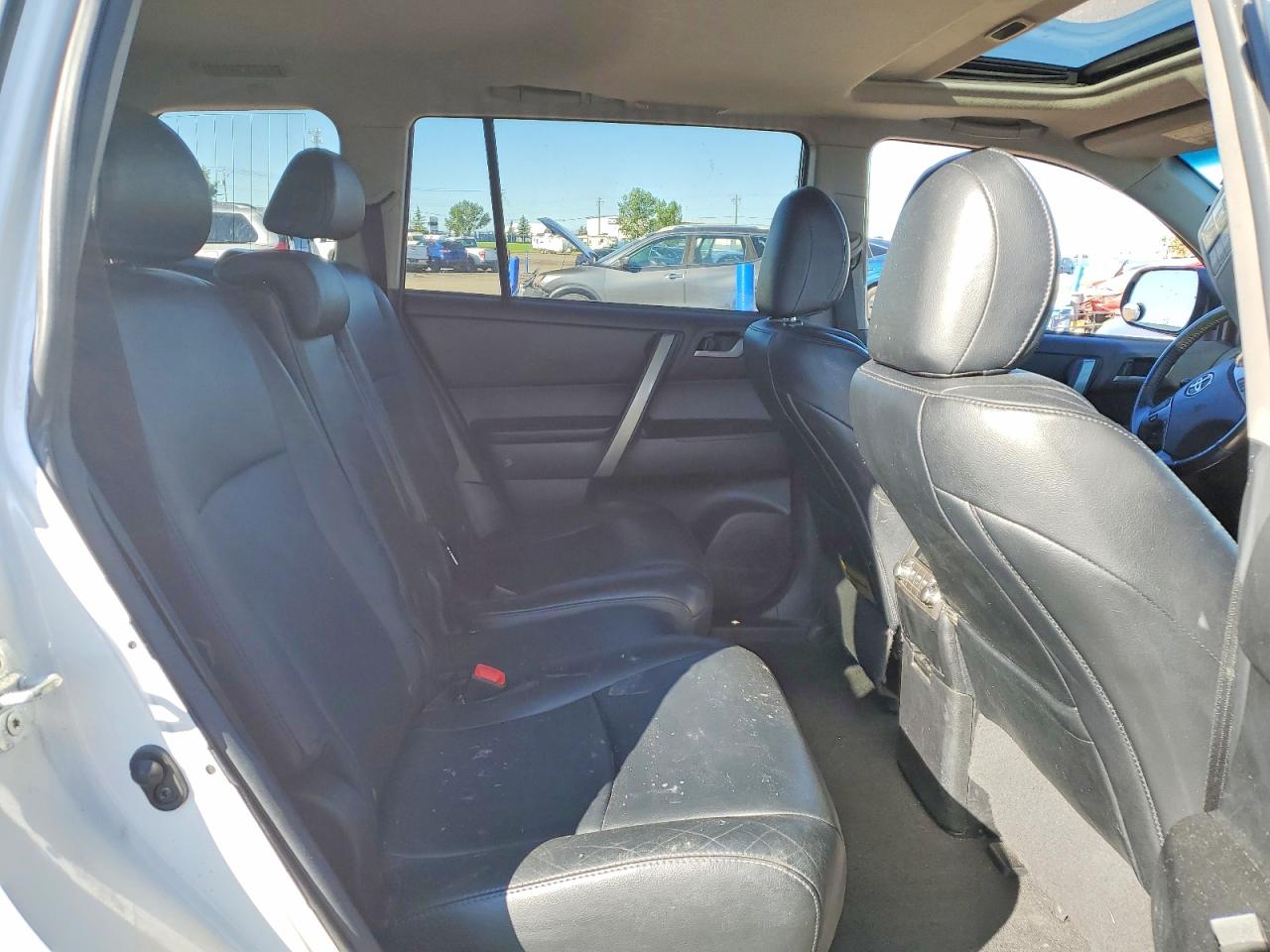 2013 Toyota Highlander Белый vin: 5TDBK3EH1DS207972