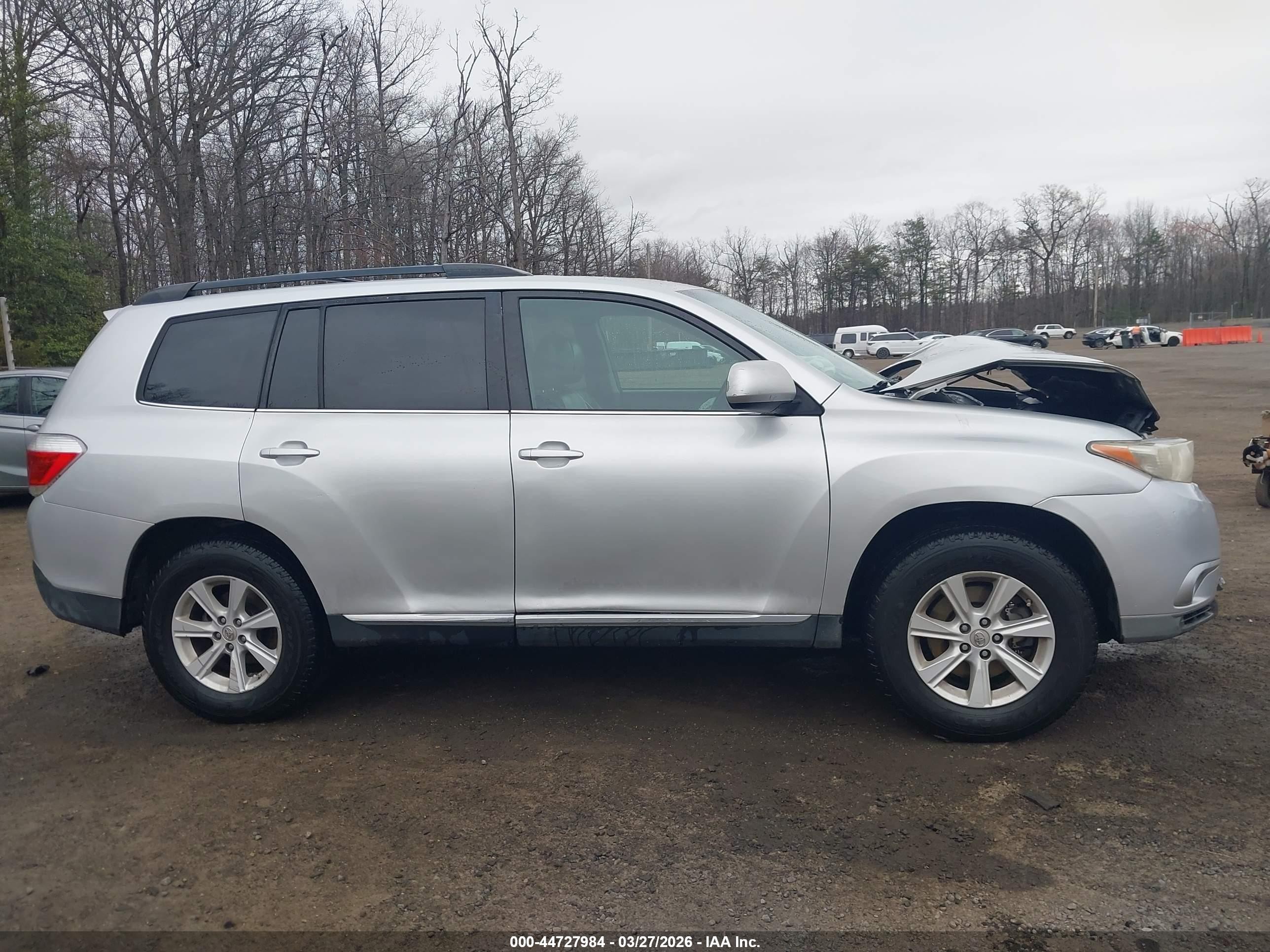2013 Toyota Highlander Se V6 Silver vin: 5TDBK3EH1DS222634