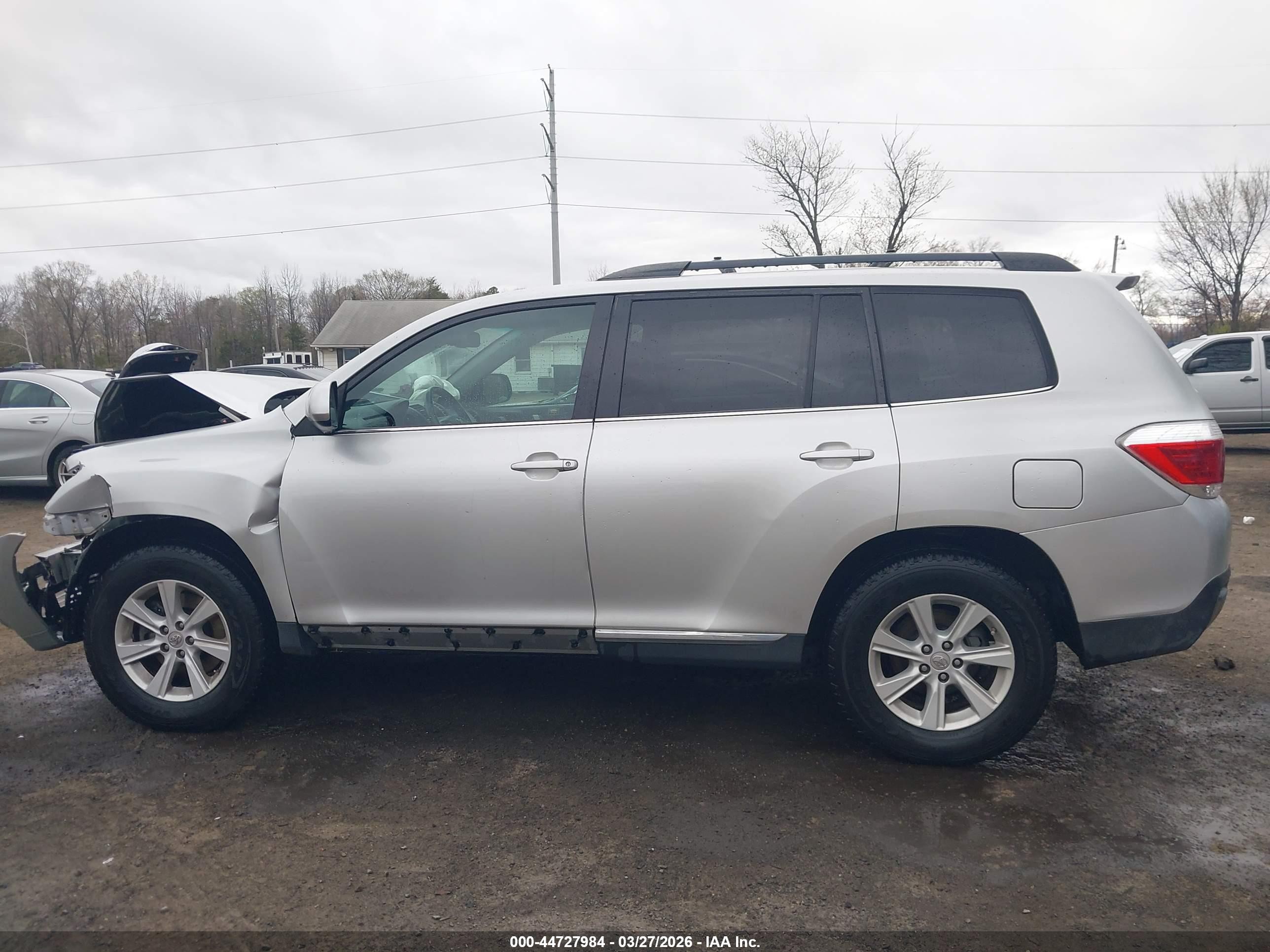 2013 Toyota Highlander Se V6 Silver vin: 5TDBK3EH1DS222634
