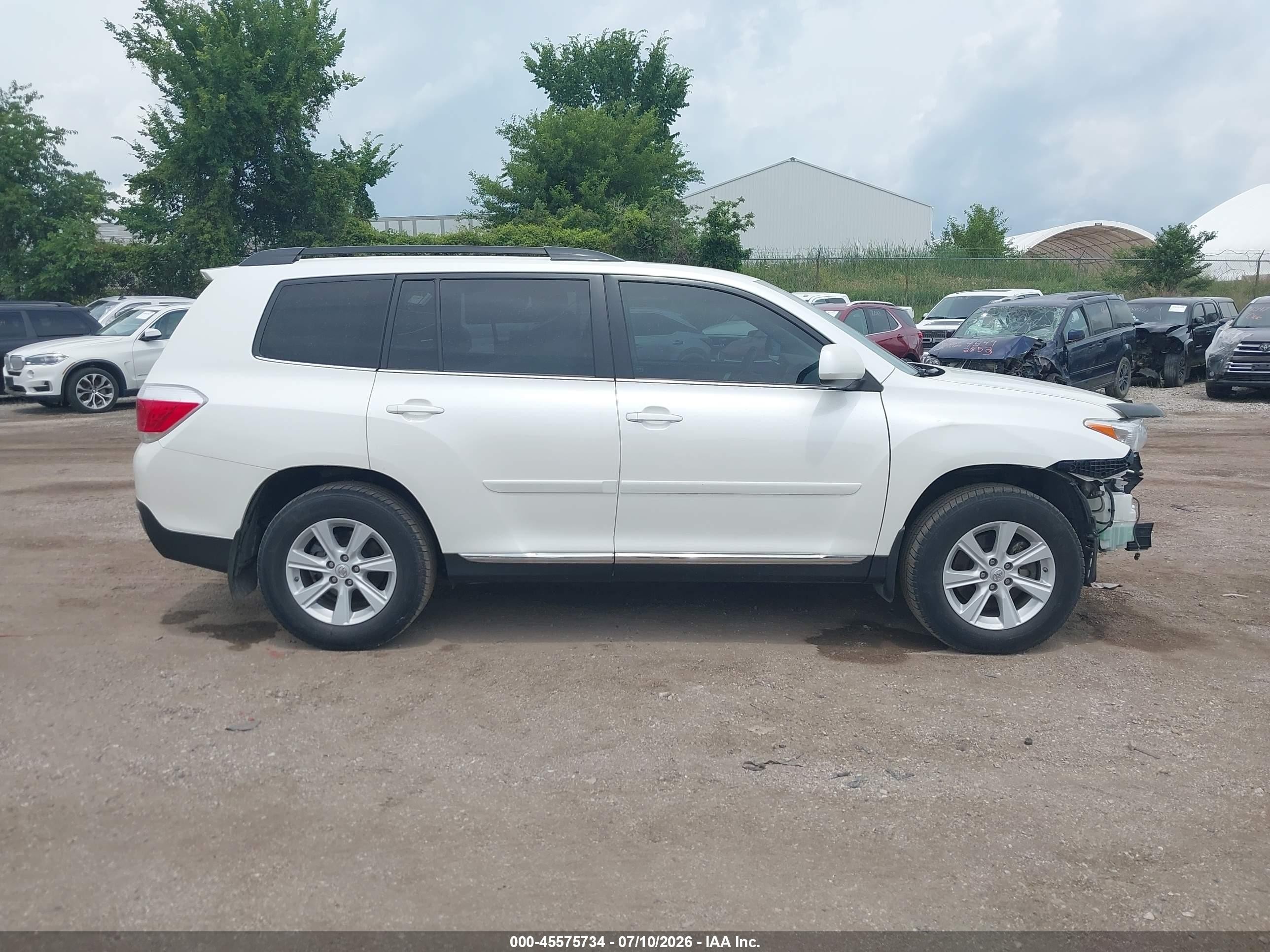 2013 Toyota Highlander Se V6 White vin: 5TDBK3EH1DS253351