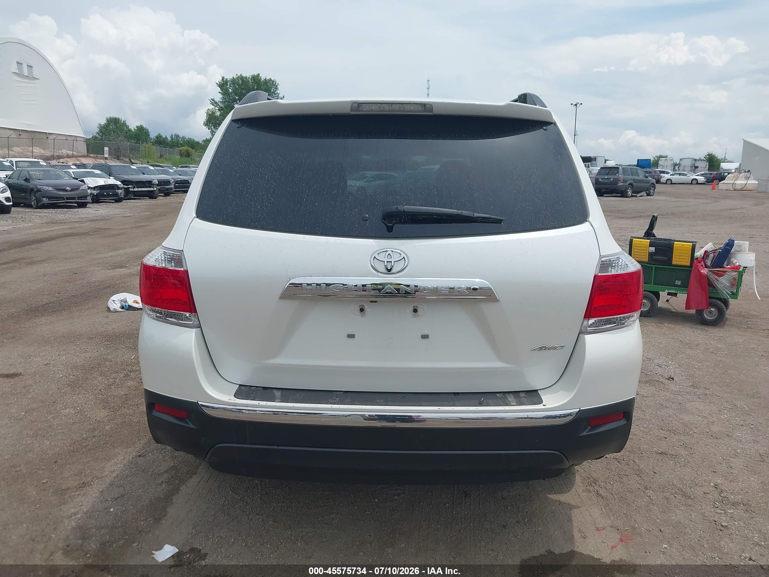 2013 Toyota Highlander Se V6 White vin: 5TDBK3EH1DS253351