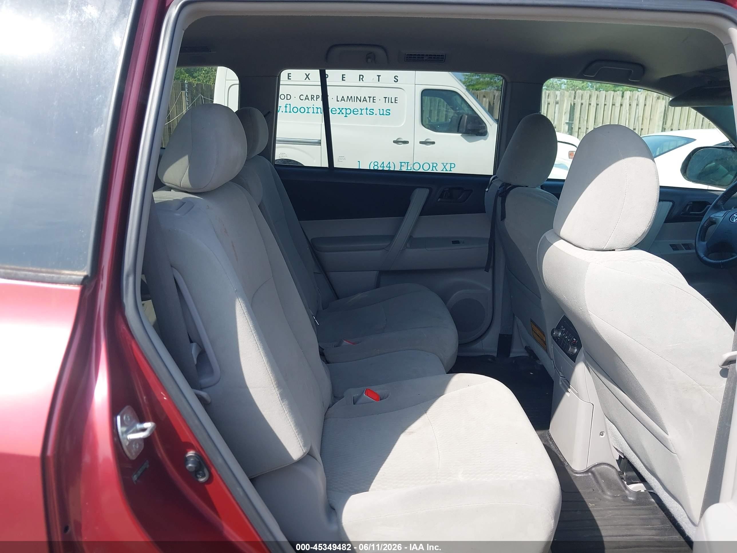 2010 Toyota Highlander Base V6 Maroon vin: 5TDBK3EH2AS025578