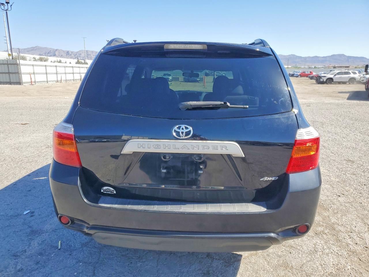 2010 Toyota Highlander Base Black vin: 5TDBK3EH2AS029131