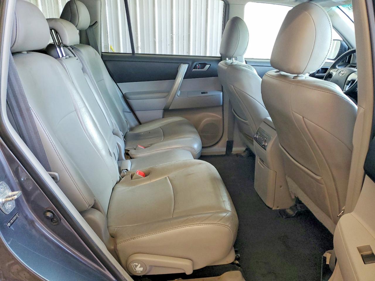 2011 Toyota Highlander Se Gray vin: 5TDBK3EH2BS041877