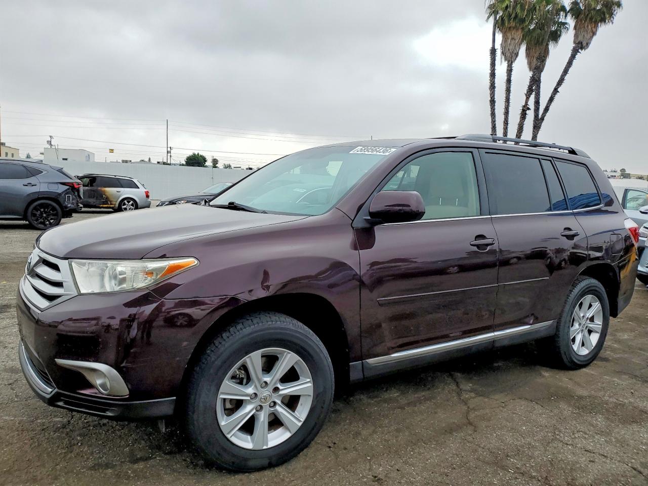 2011 Toyota Highlander Base Maroon vin: 5TDBK3EH2BS047503