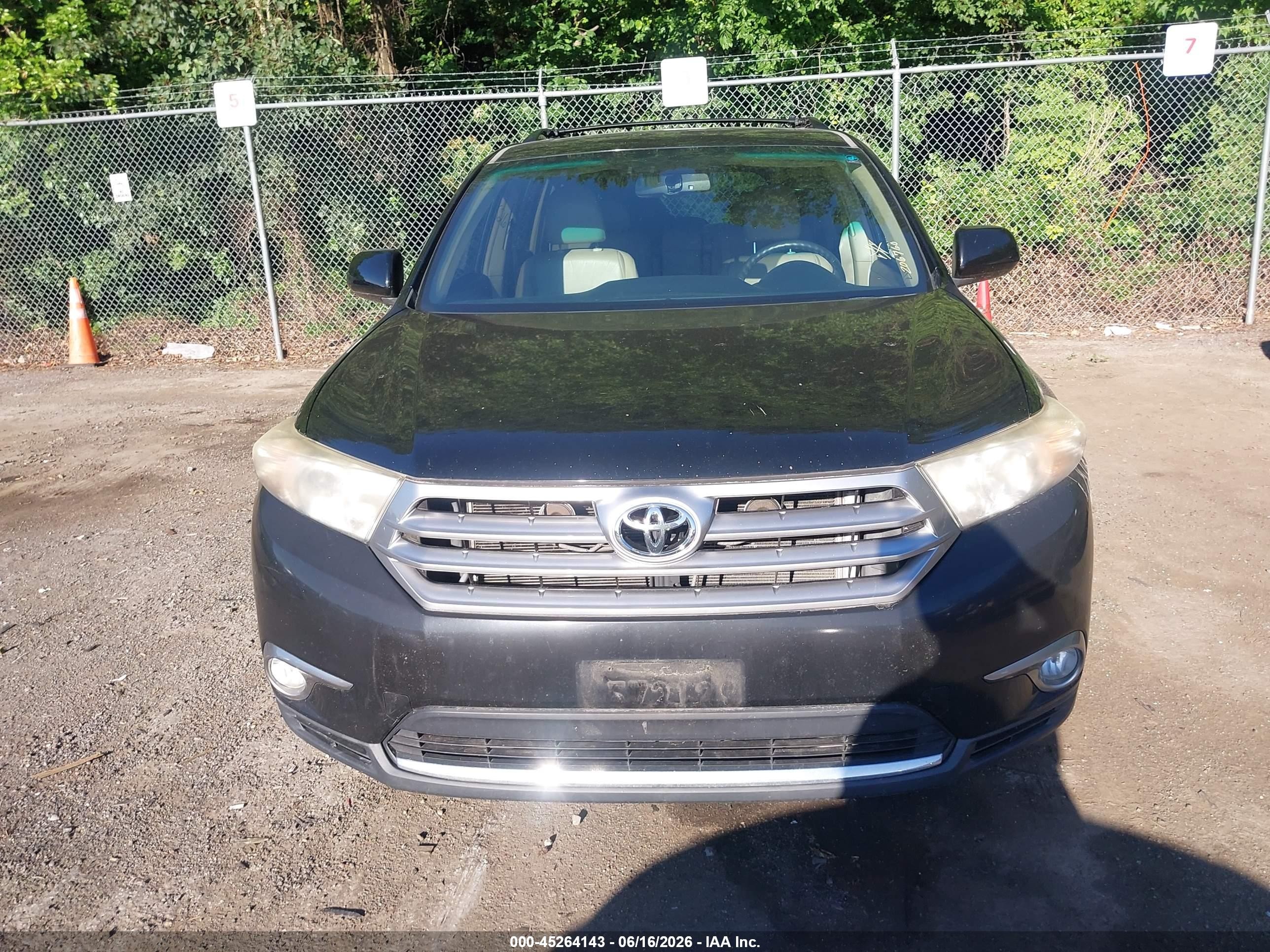 2011 Toyota Highlander Se V6 Black vin: 5TDBK3EH2BS053074
