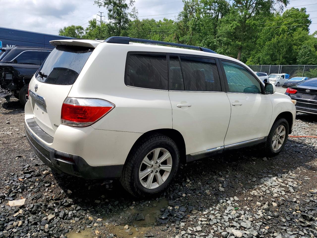 2011 Toyota Highlander Se Two Tone vin: 5TDBK3EH2BS057108
