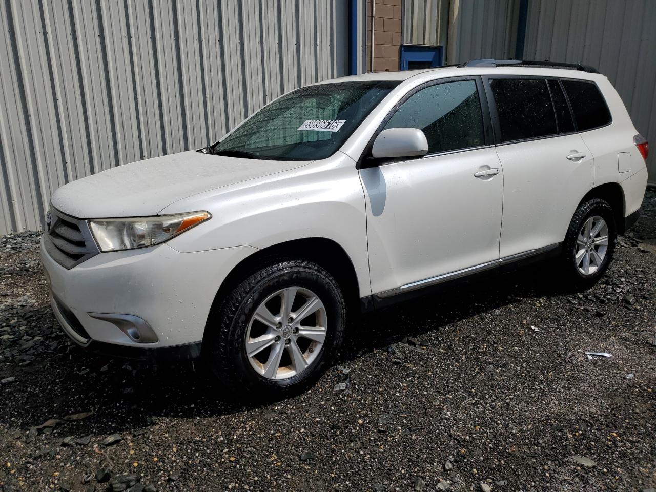 2011 Toyota Highlander Se Two Tone vin: 5TDBK3EH2BS057108 Damage: Left Rear Door, Multiple Scratches Heavy, 2
