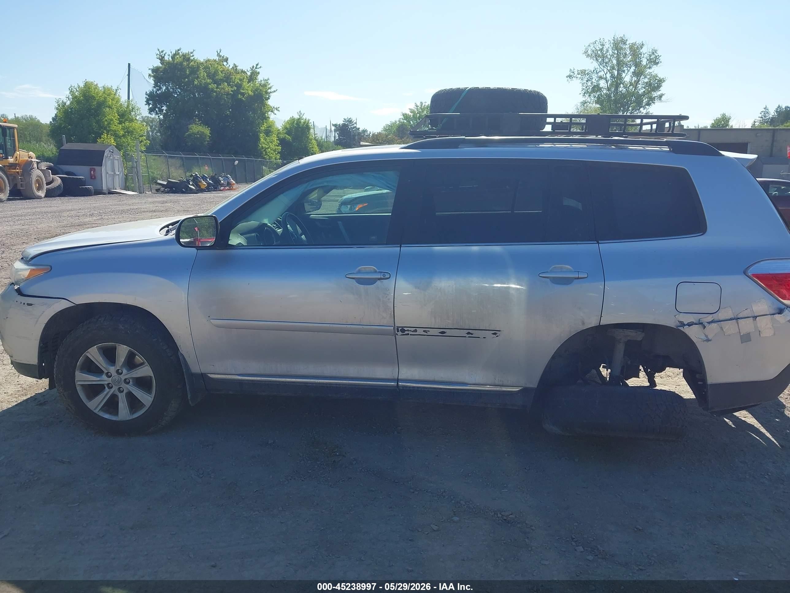 2011 Toyota Highlander Se V6 Silver vin: 5TDBK3EH2BS057254