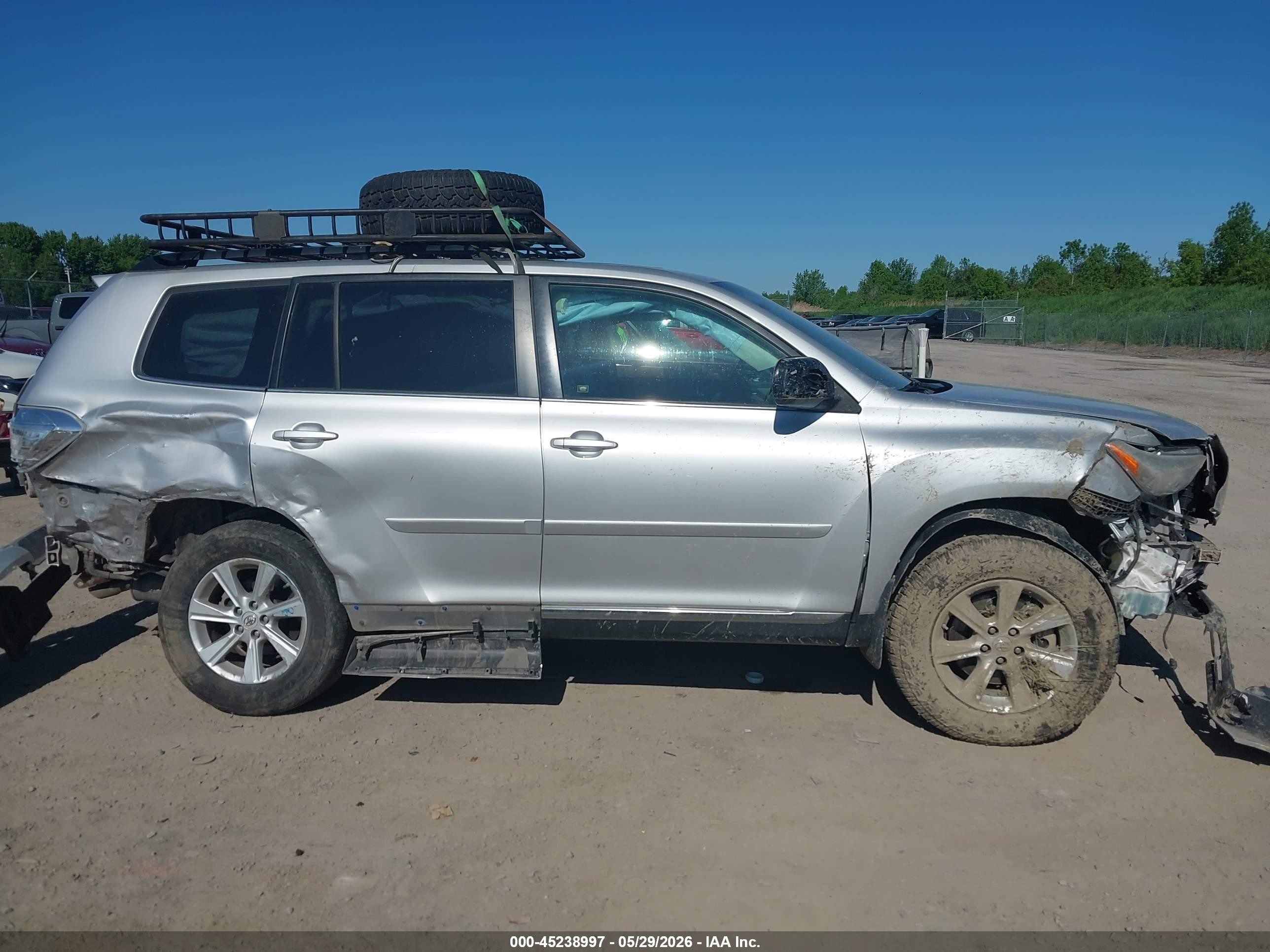 2011 Toyota Highlander Se V6 Silver vin: 5TDBK3EH2BS057254
