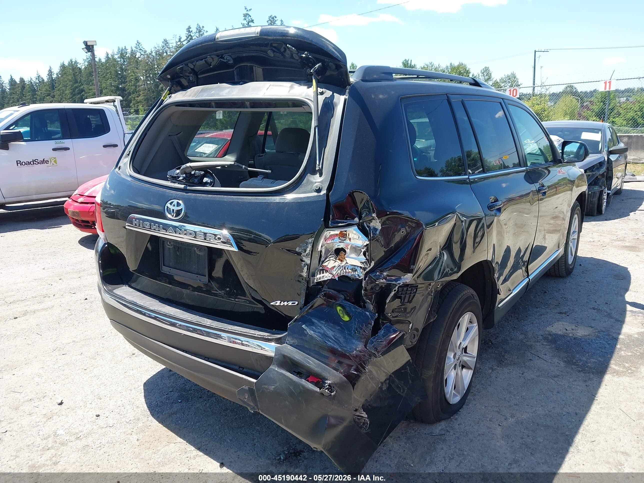 2011 Toyota Highlander Base V6 Black vin: 5TDBK3EH2BS063734