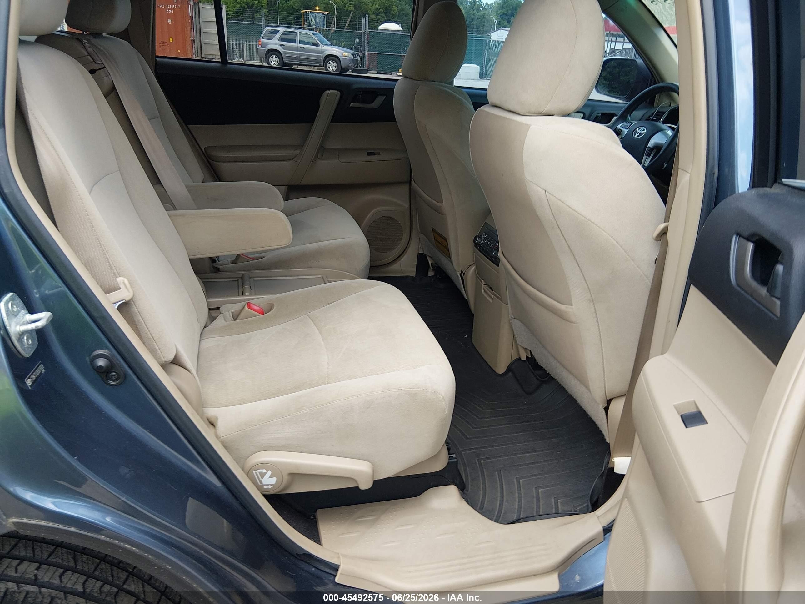 2011 Toyota Highlander Base V6 Blue vin: 5TDBK3EH2BS076838