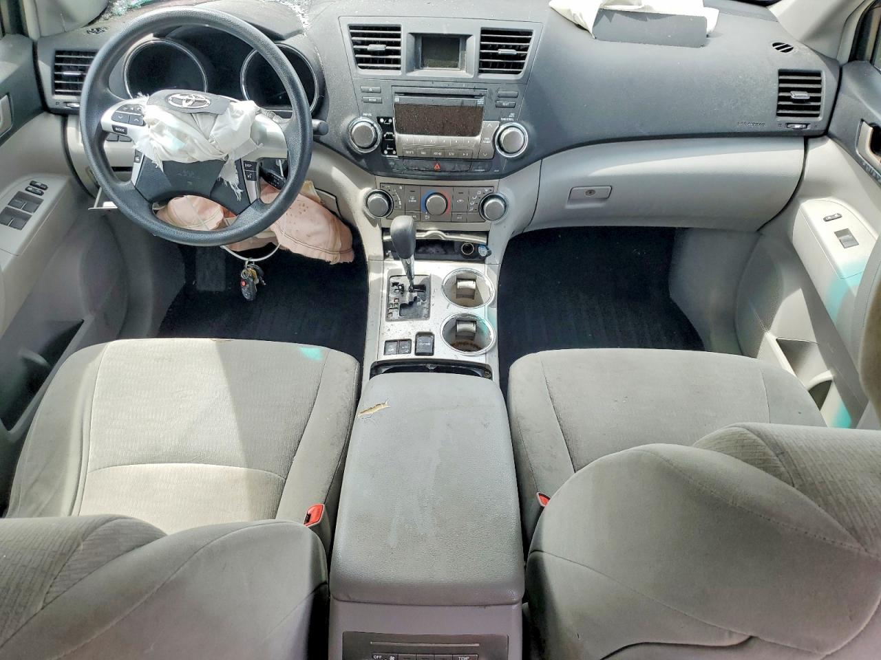 2012 Toyota Highlander Base Silver vin: 5TDBK3EH2CS097450