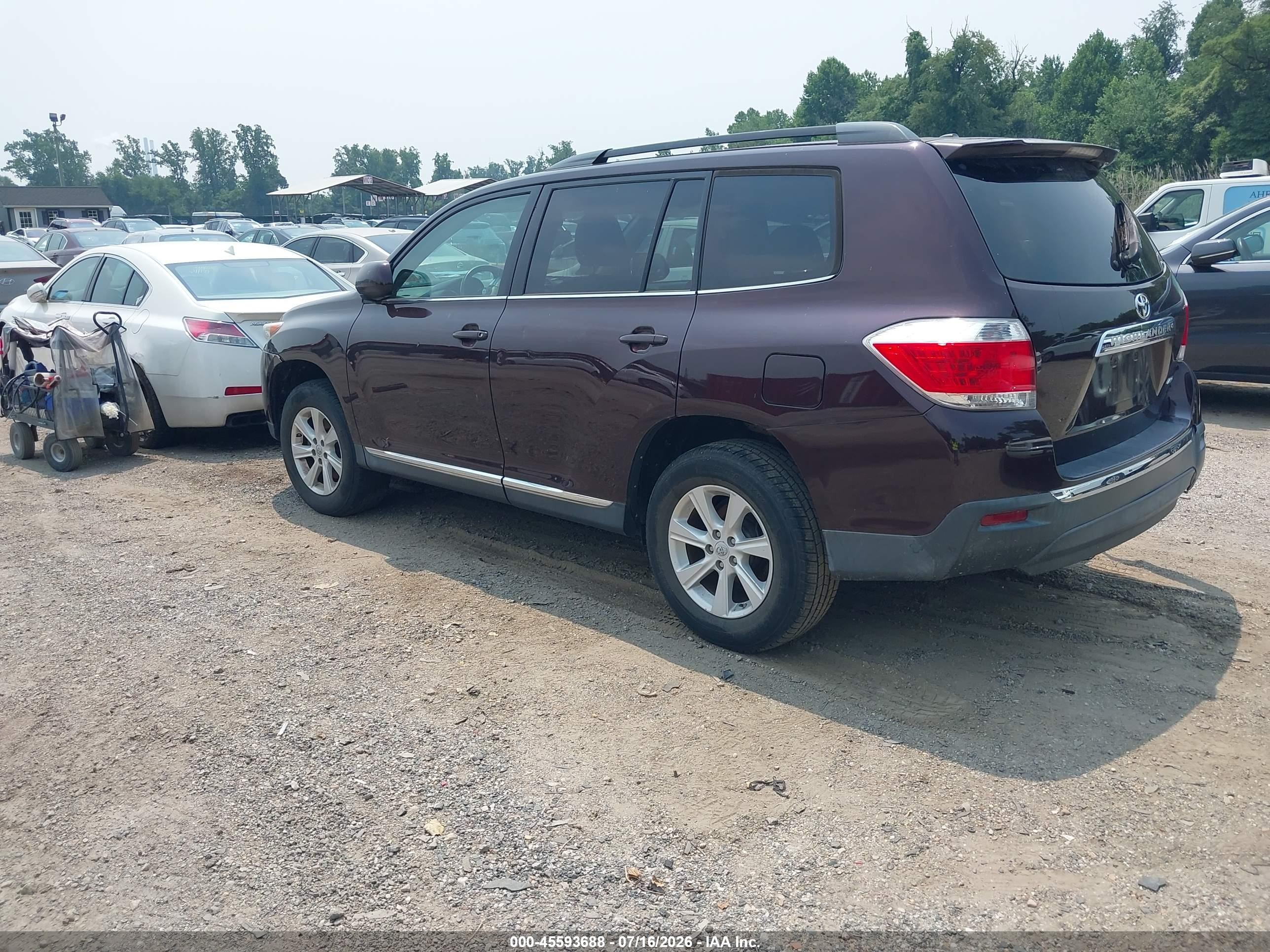 2012 Toyota Highlander Base V6 Maroon vin: 5TDBK3EH2CS104655