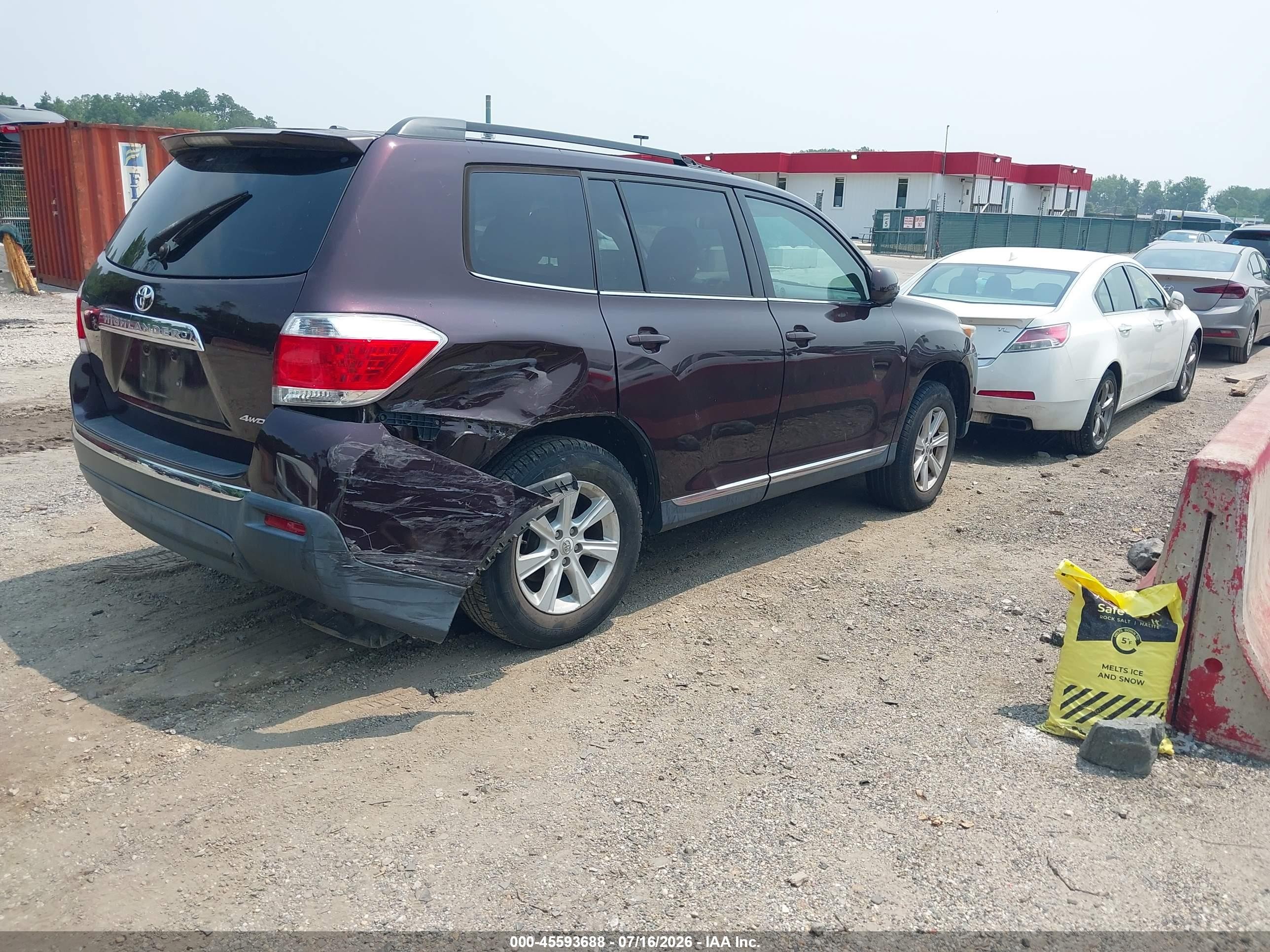2012 Toyota Highlander Base V6 Maroon vin: 5TDBK3EH2CS104655