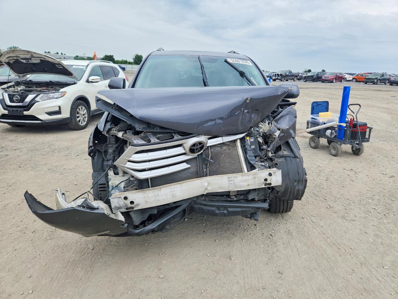 2012 Toyota Highlander Se Серый vin: 5TDBK3EH2CS110343