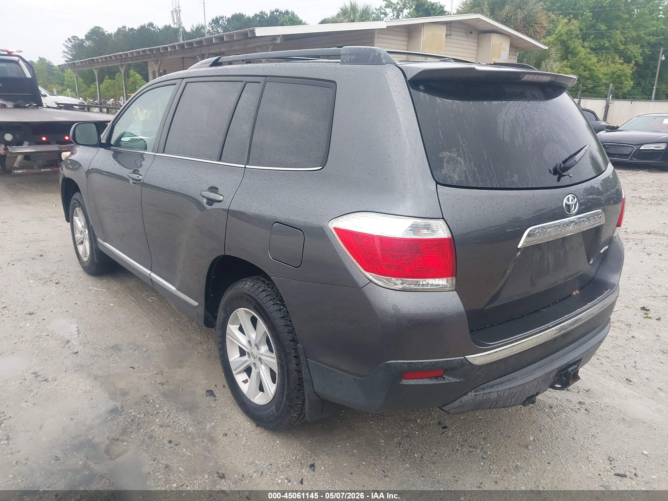 2012 Toyota Highlander V6 Gray vin: 5TDBK3EH2CS116336