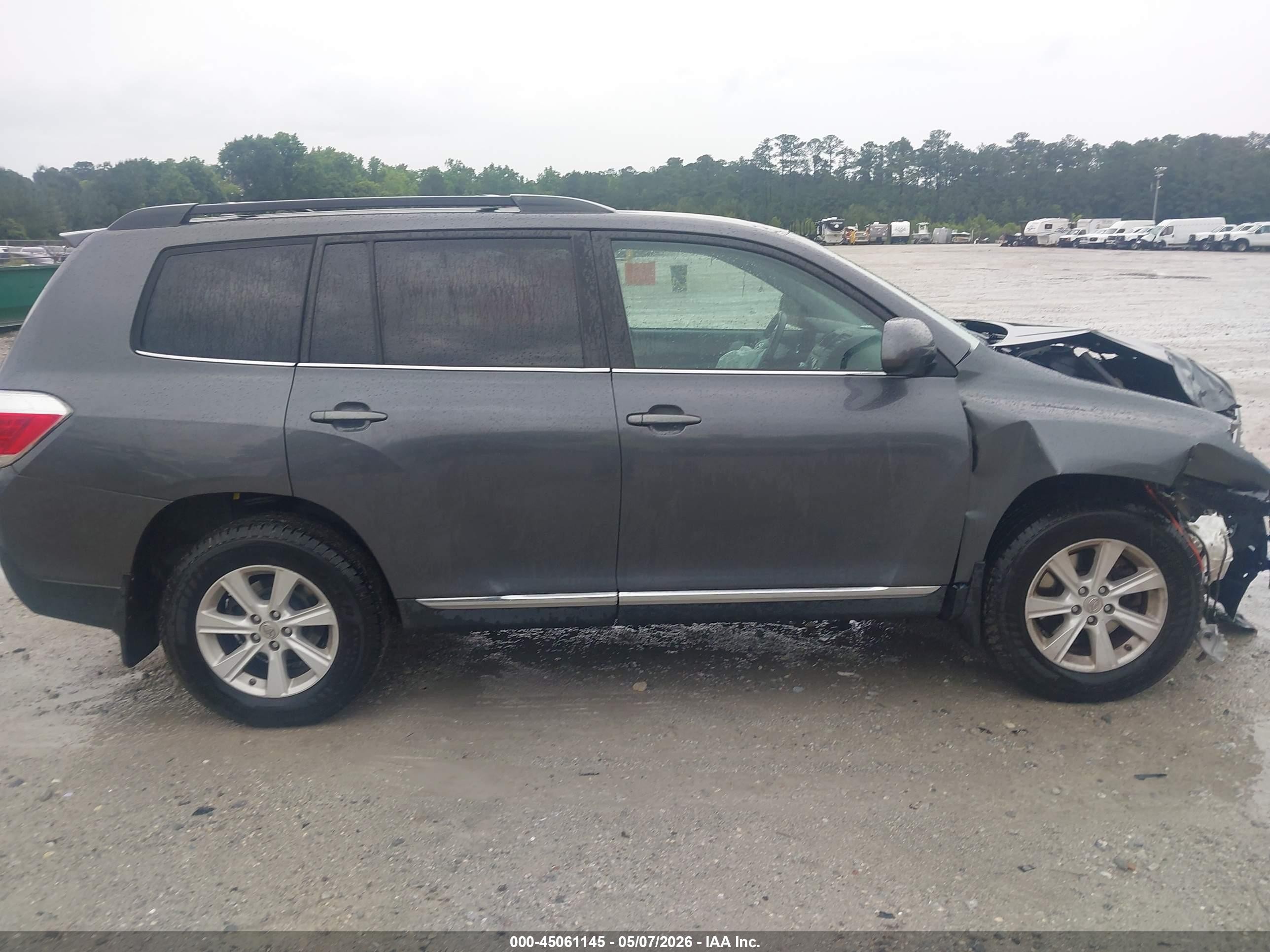 2012 Toyota Highlander V6 Gray vin: 5TDBK3EH2CS116336
