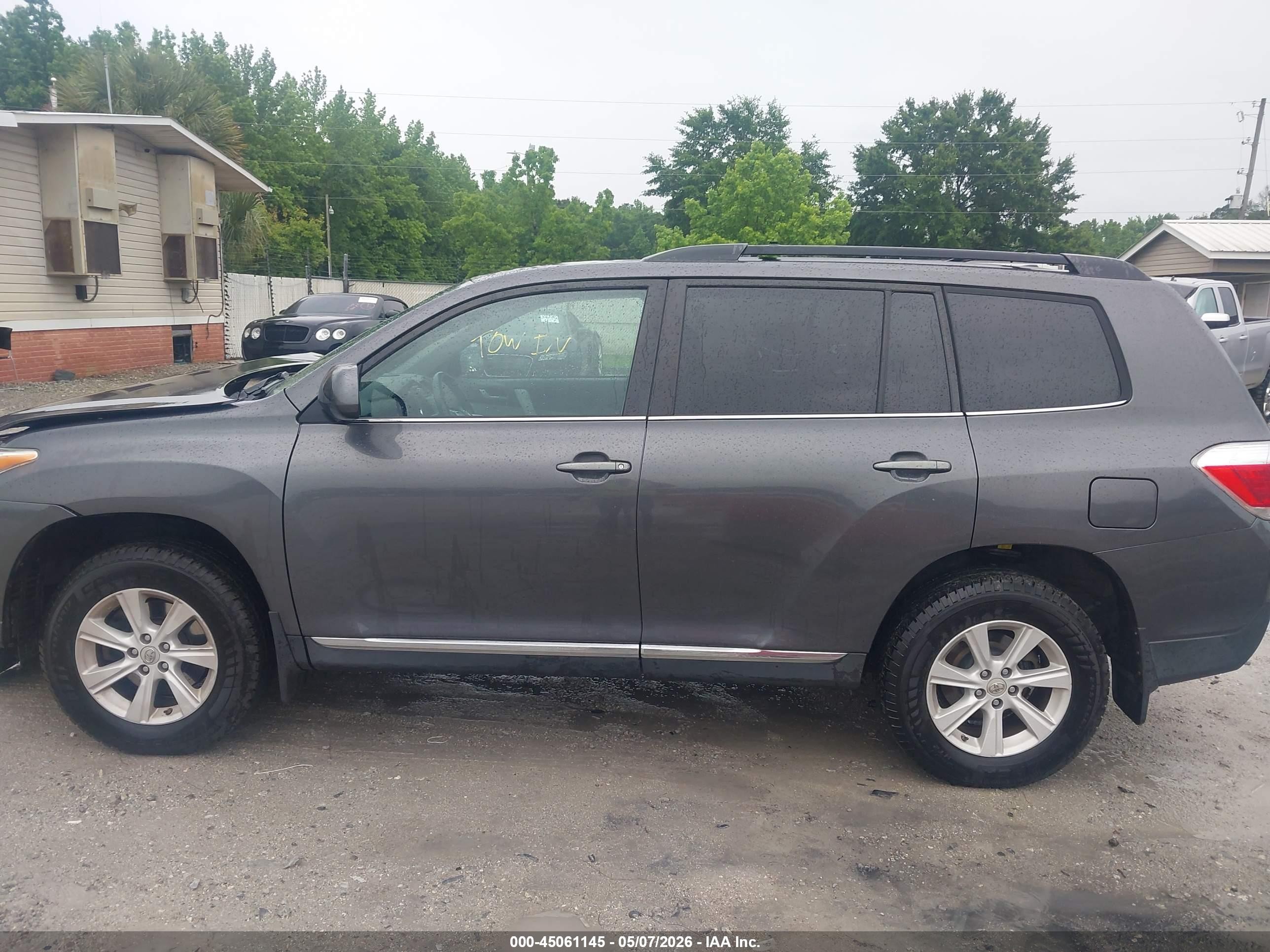 2012 Toyota Highlander V6 Gray vin: 5TDBK3EH2CS116336