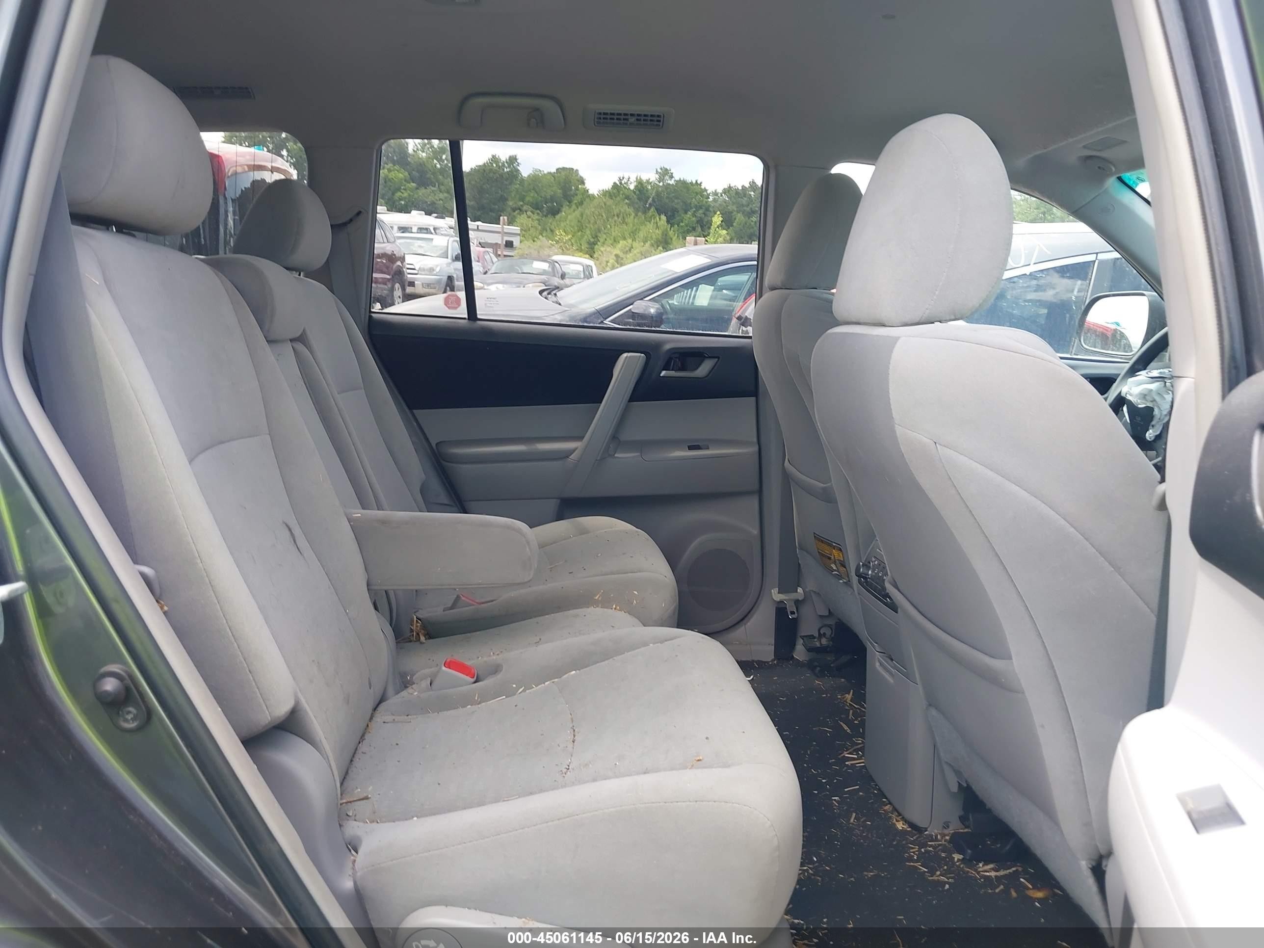 2012 Toyota Highlander V6 Gray vin: 5TDBK3EH2CS116336