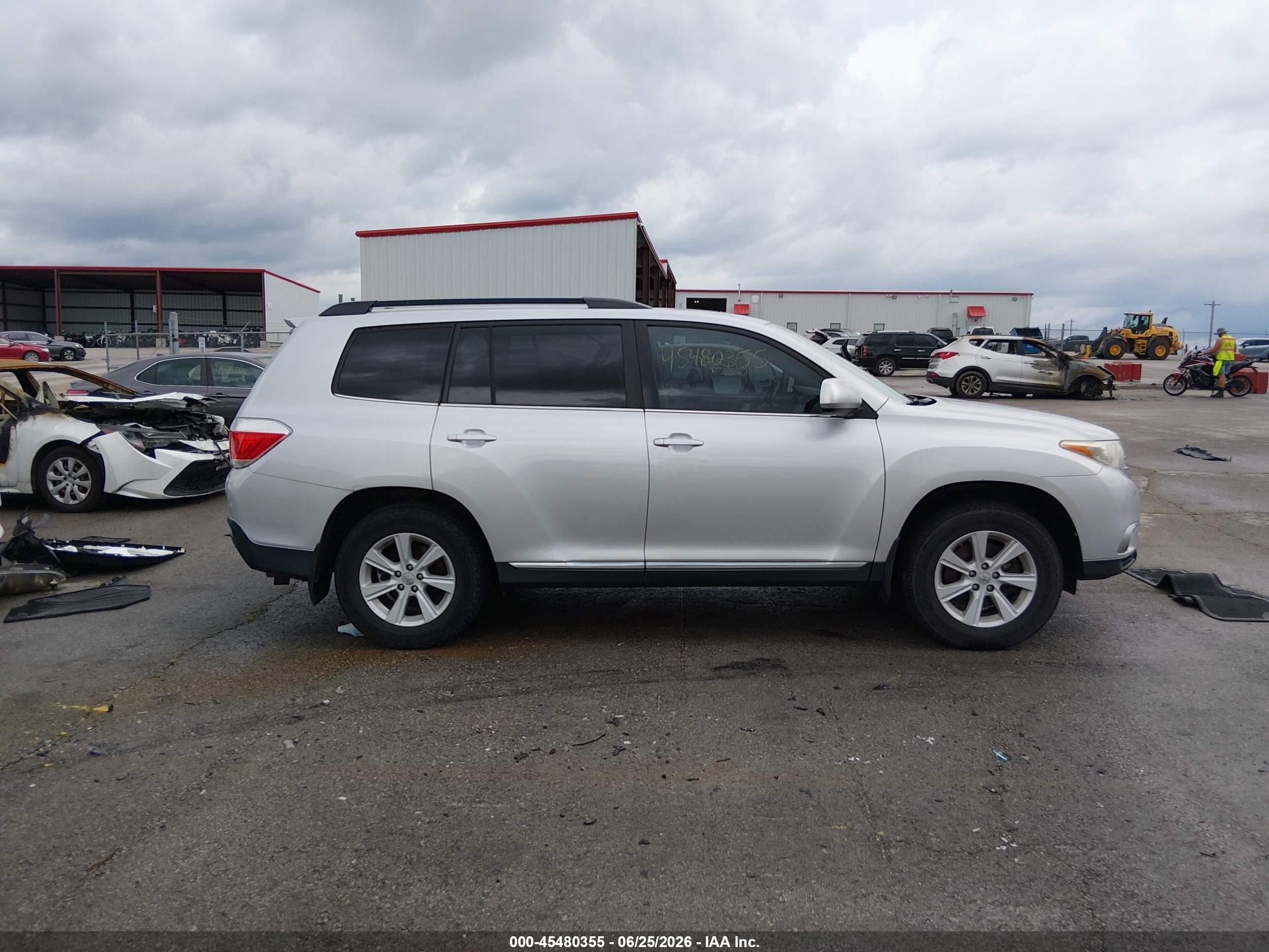 2012 Toyota Highlander Se V6 Silver vin: 5TDBK3EH2CS118359