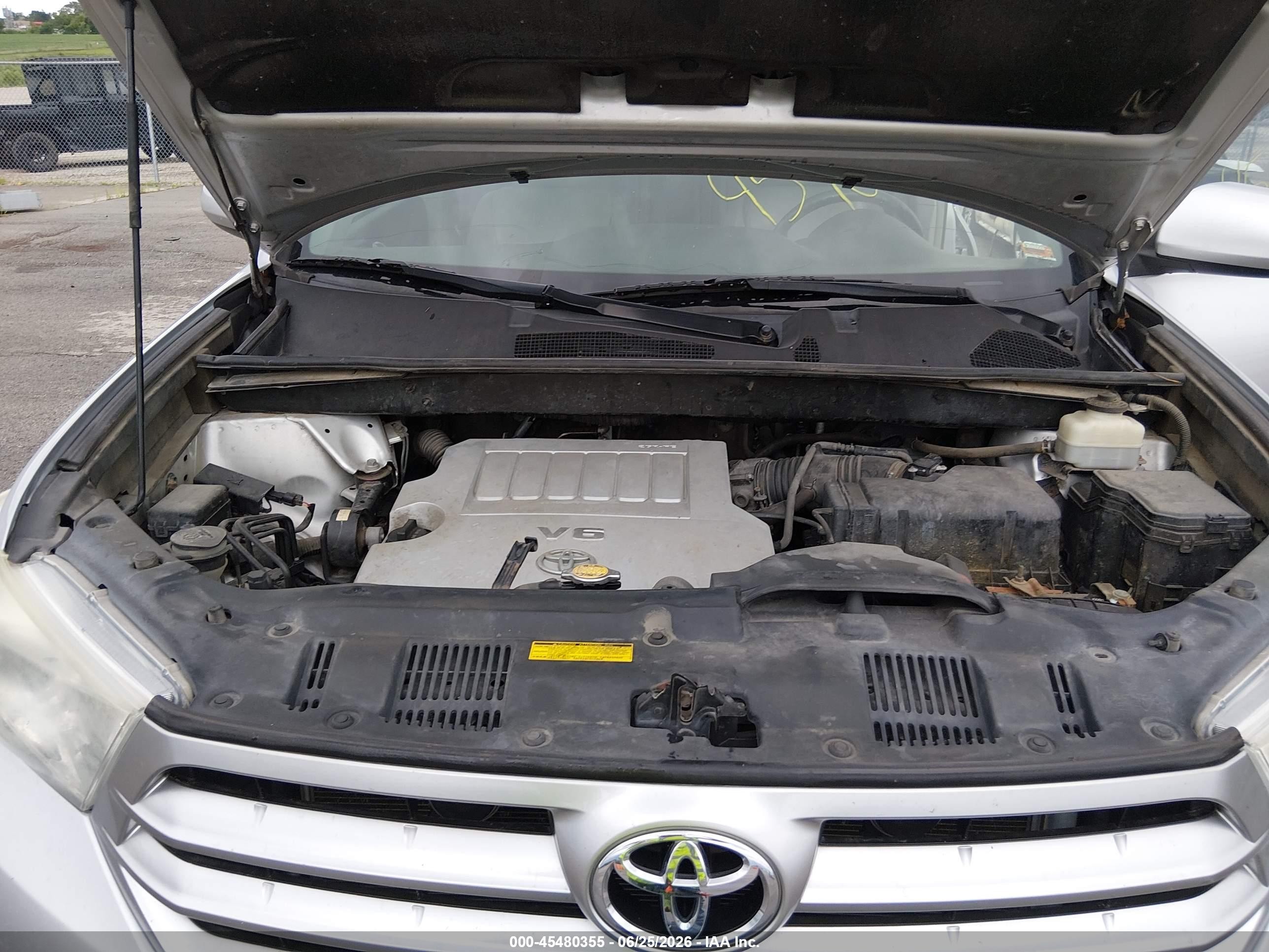 2012 Toyota Highlander Se V6 Silver vin: 5TDBK3EH2CS118359