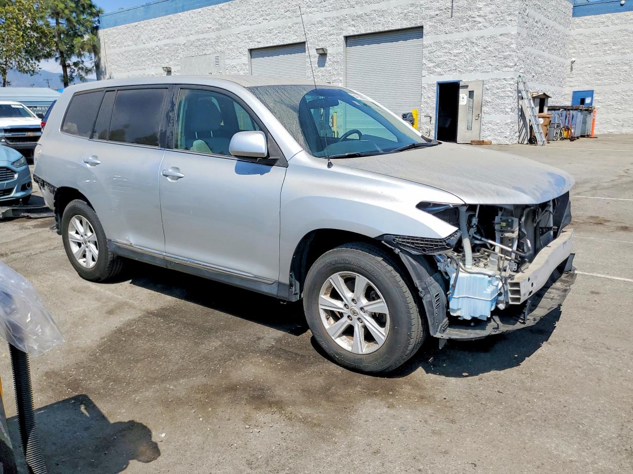 2012 Toyota Highlander Base Silver vin: 5TDBK3EH2CS119219
