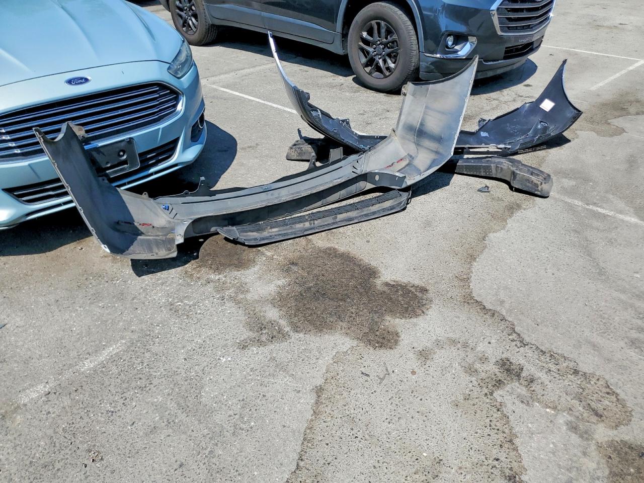 2012 Toyota Highlander Base Silver vin: 5TDBK3EH2CS119219