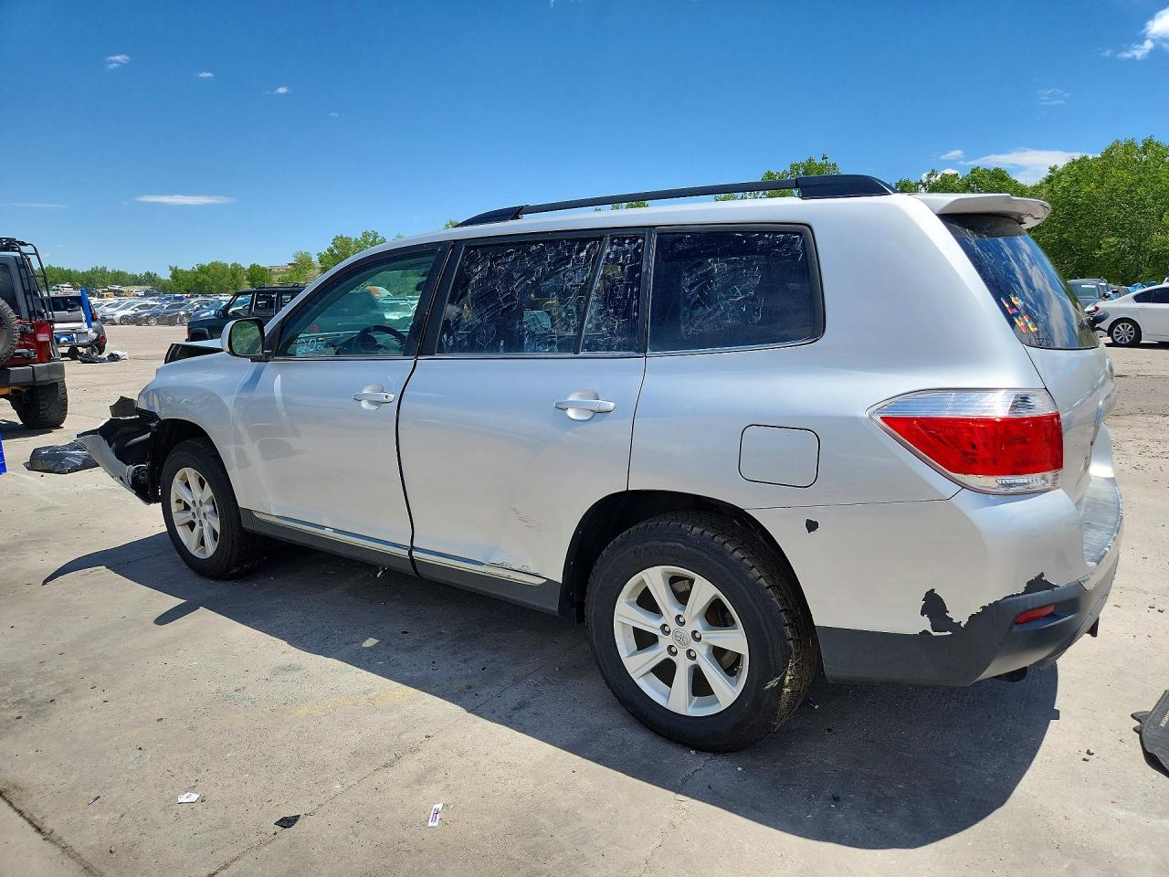 2012 Toyota Highlander Silver vin: 5TDBK3EH2CS119558