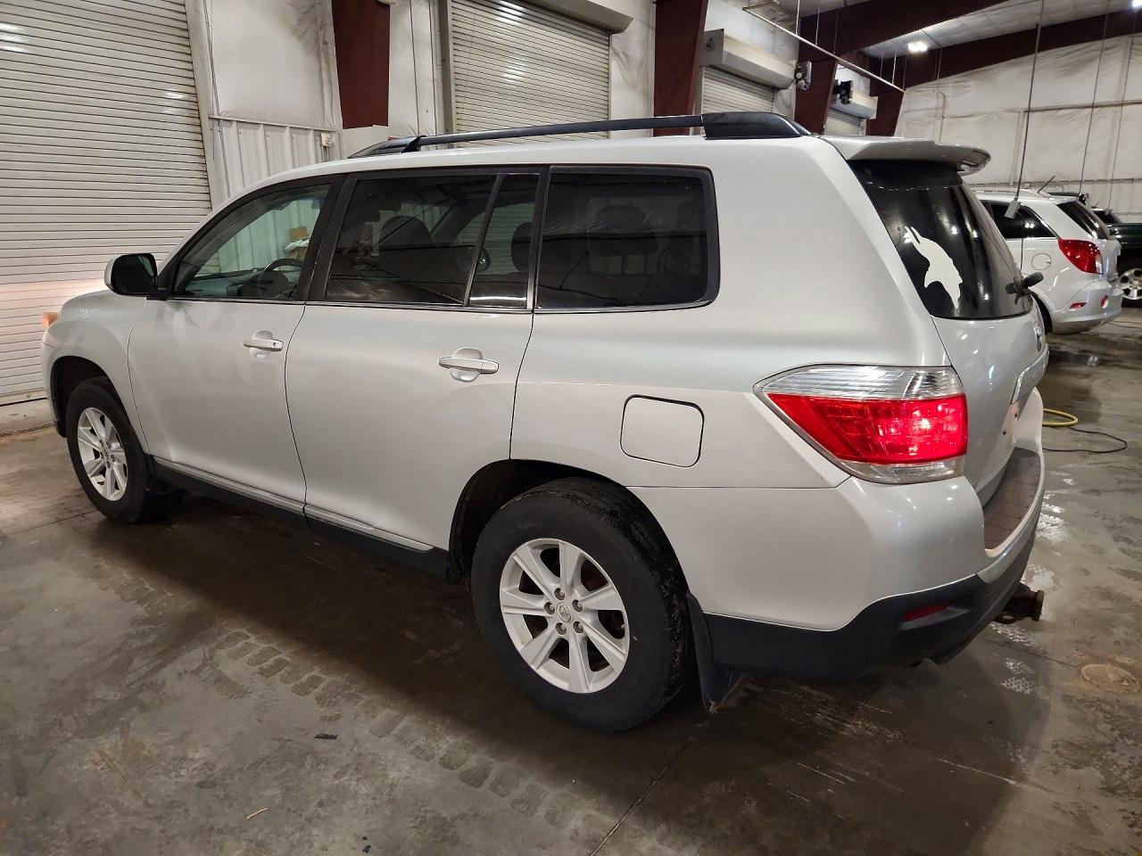 2012 Toyota Highlander Base Silver vin: 5TDBK3EH2CS123531