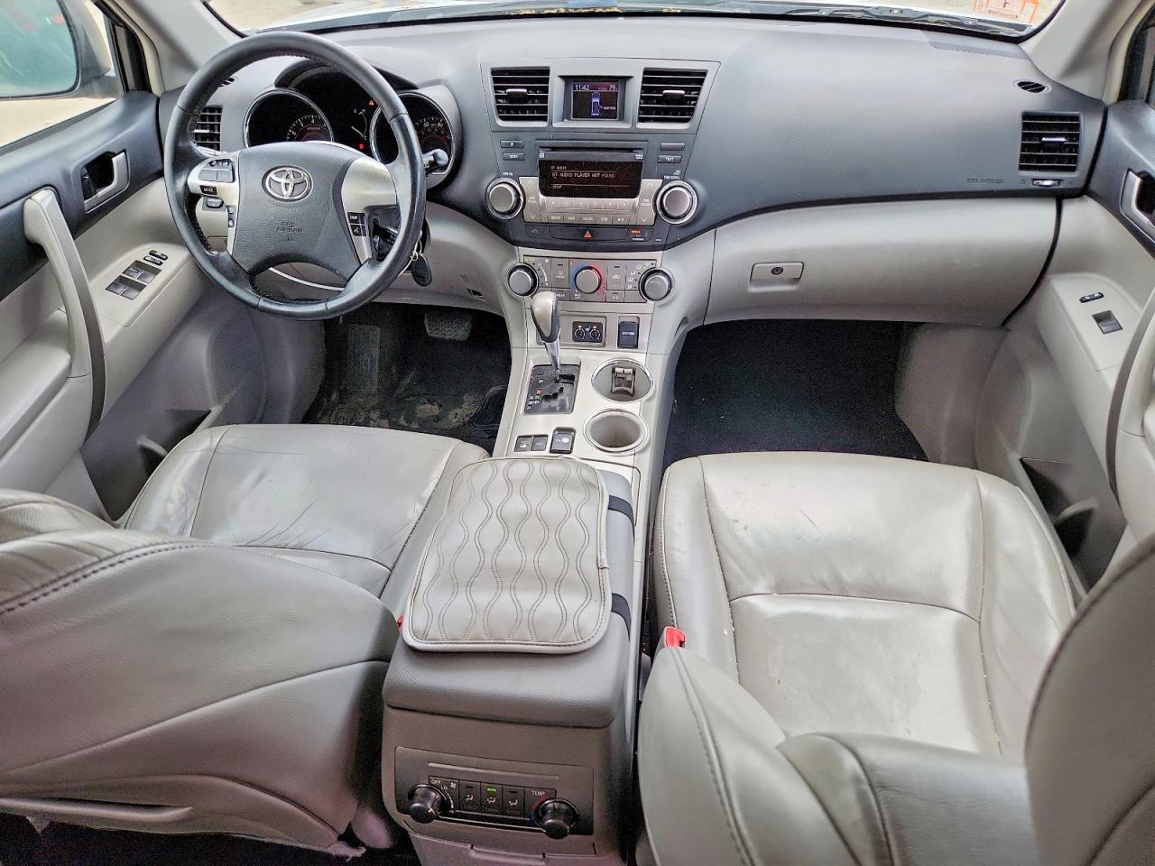2012 Toyota Highlander Se Silver vin: 5TDBK3EH2CS147408