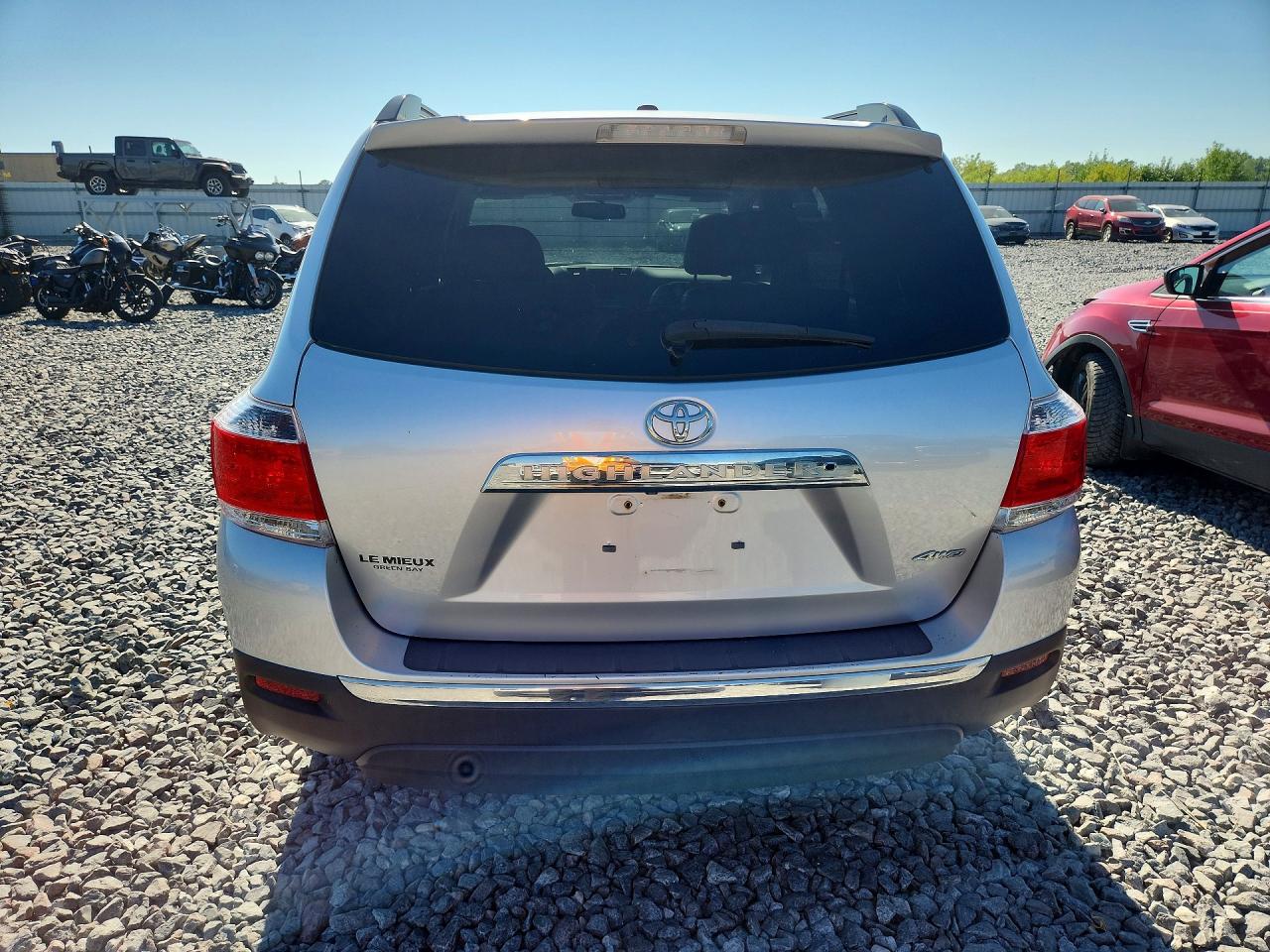 2012 Toyota Highlander Se Silver vin: 5TDBK3EH2CS169702