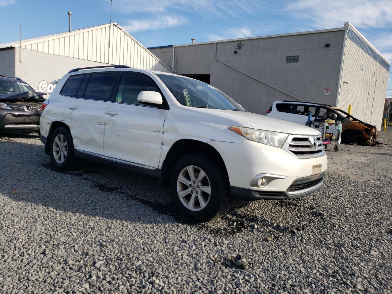 2012 Toyota Highlander Se White vin: 5TDBK3EH2CS174186