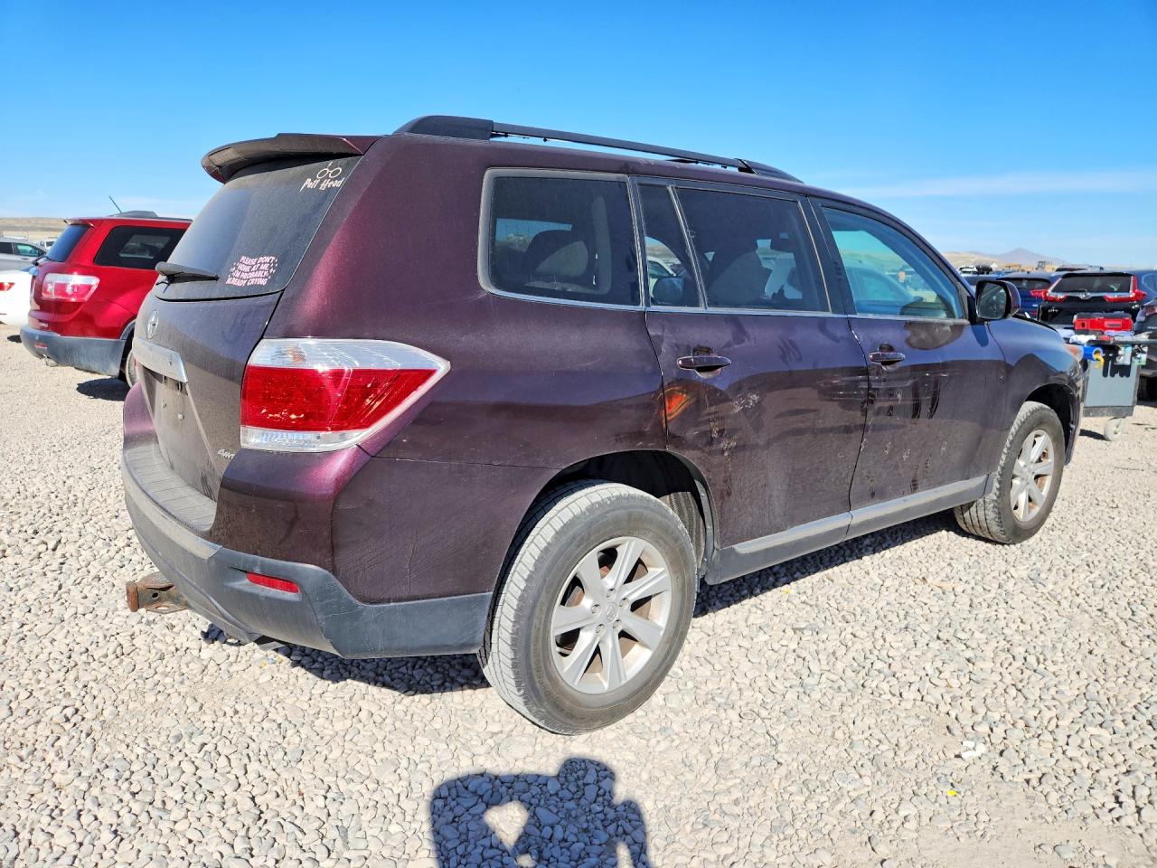 2013 Toyota Highlander Plus Burgundy vin: 5TDBK3EH2DS218057