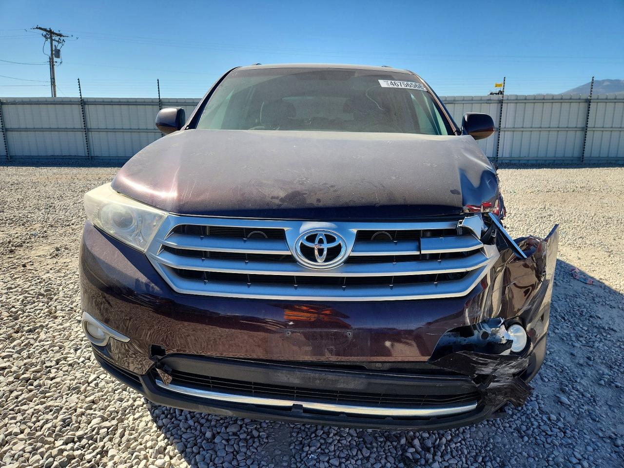 2013 Toyota Highlander Plus Burgundy vin: 5TDBK3EH2DS218057