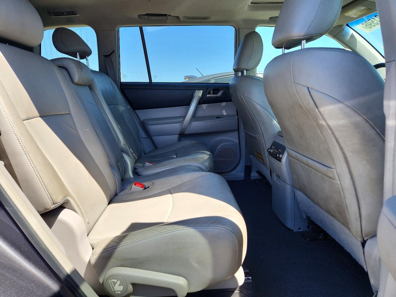 2013 Toyota Highlander Se Gray vin: 5TDBK3EH2DS230242
