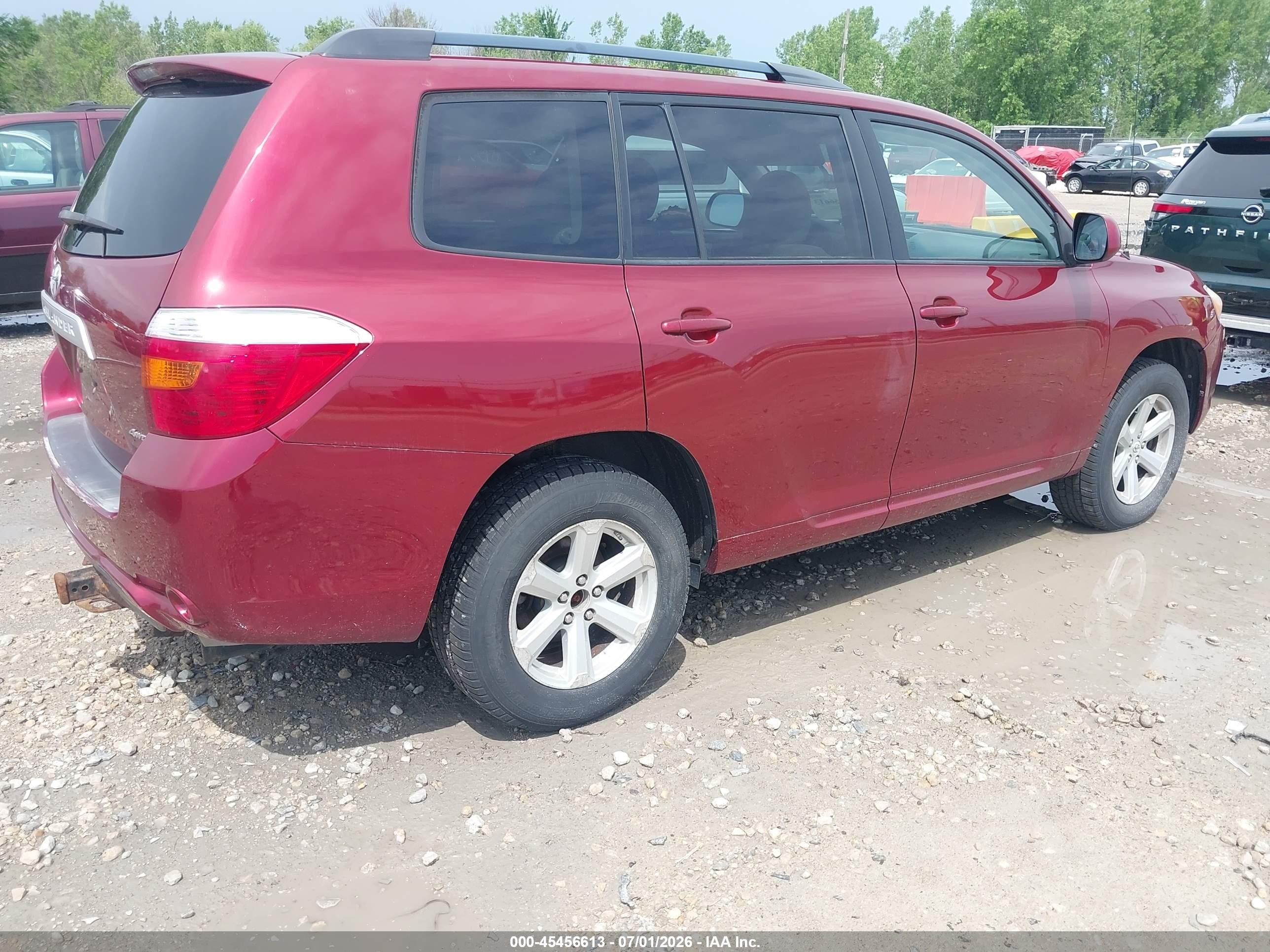 2010 Toyota Highlander Base V6 Red vin: 5TDBK3EH3AS002763